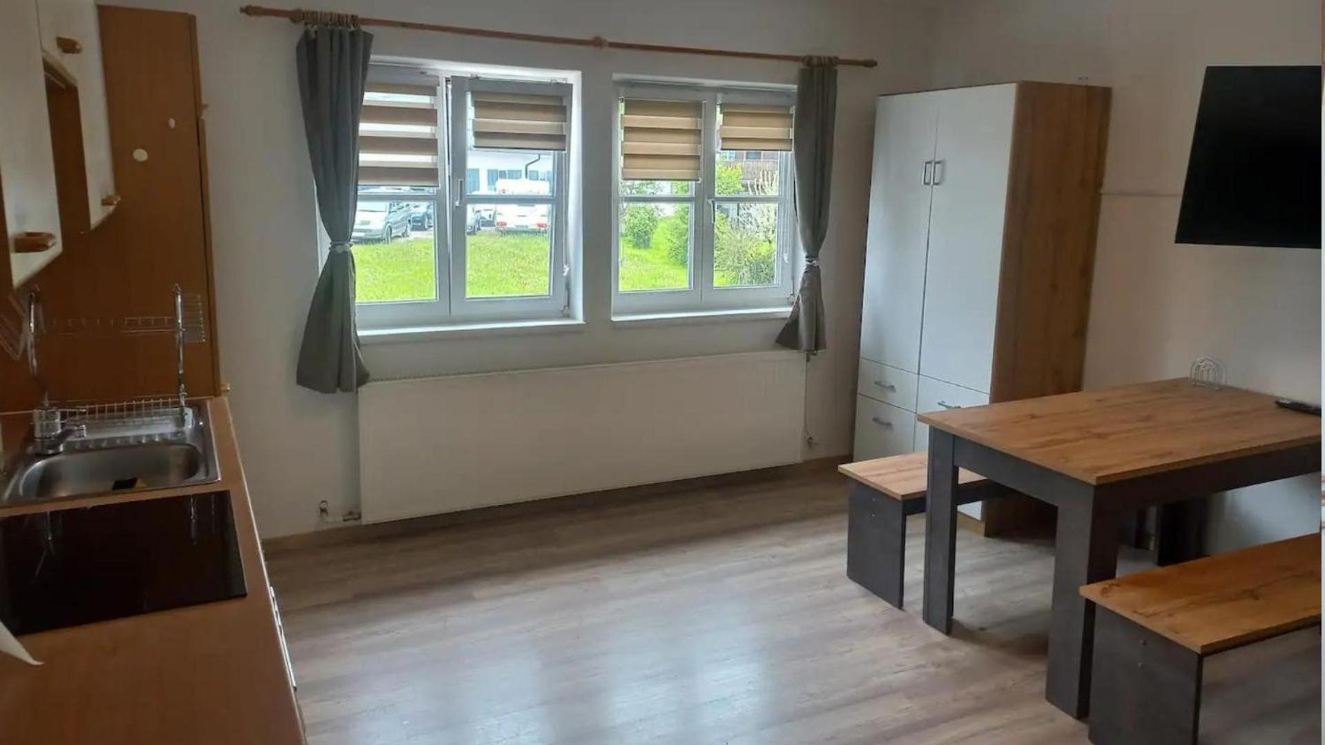 Apartment With Mountain View photo 2