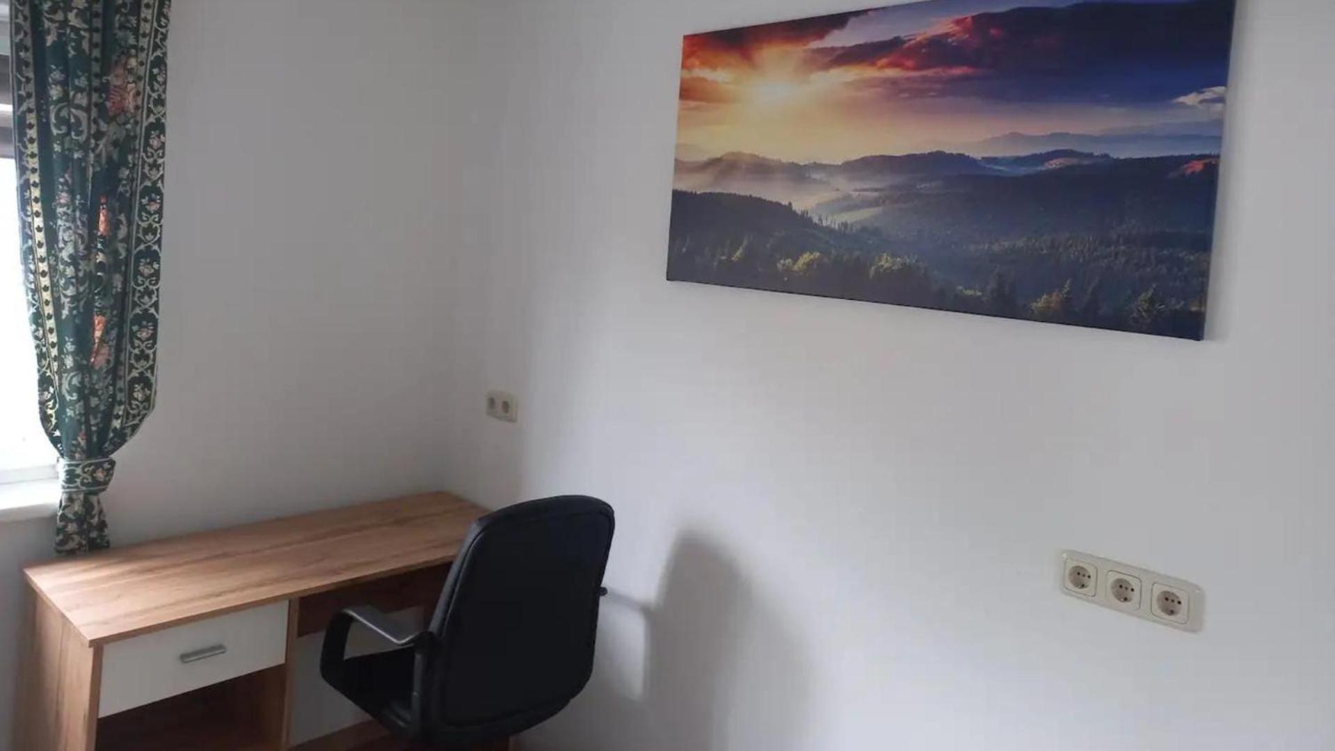 Apartment With Mountain View photo 3