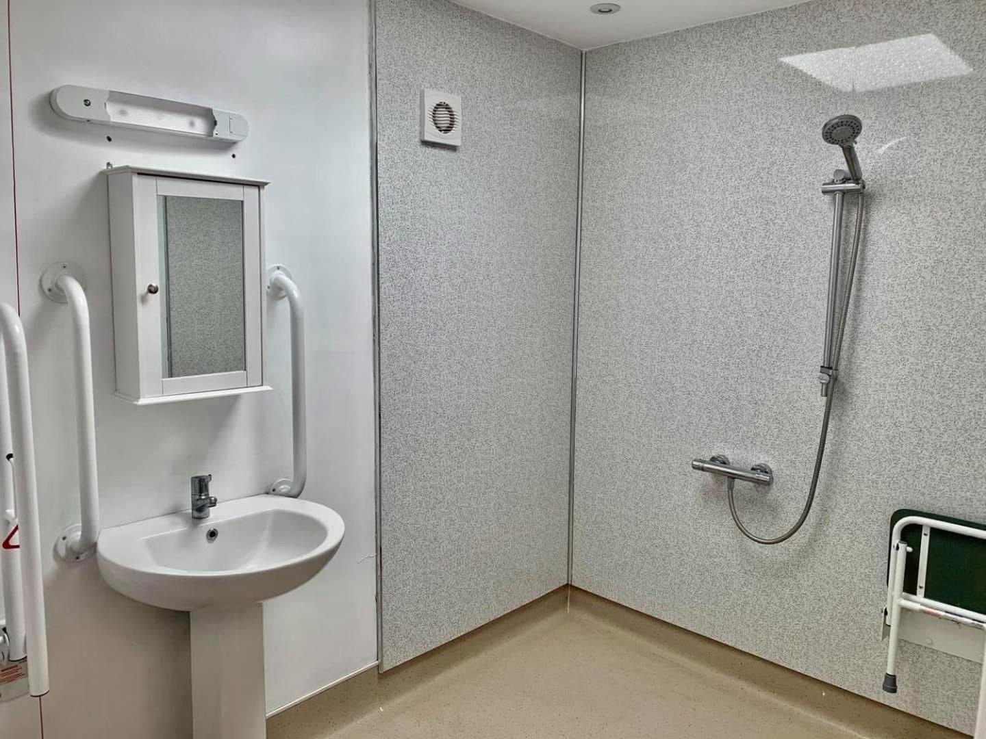 Deluxe Twin Room photo 3