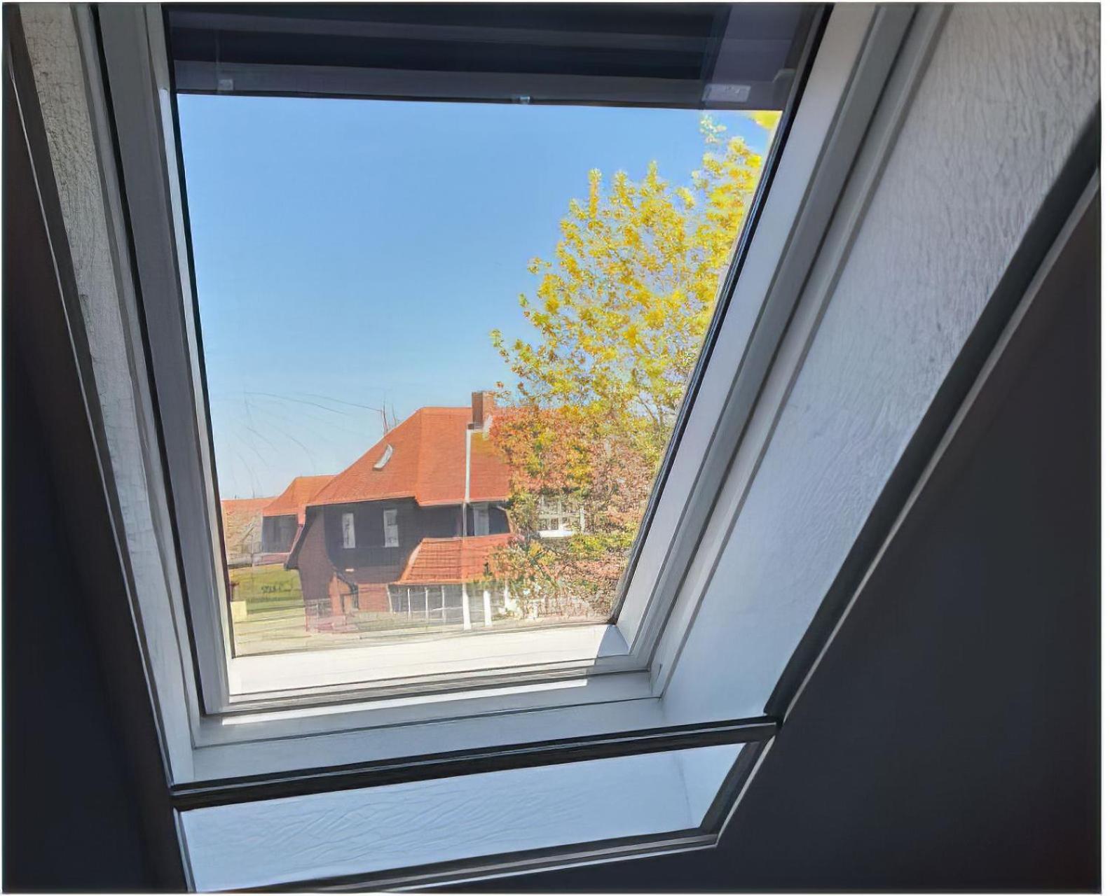 Apartment With Balcony photo 2
