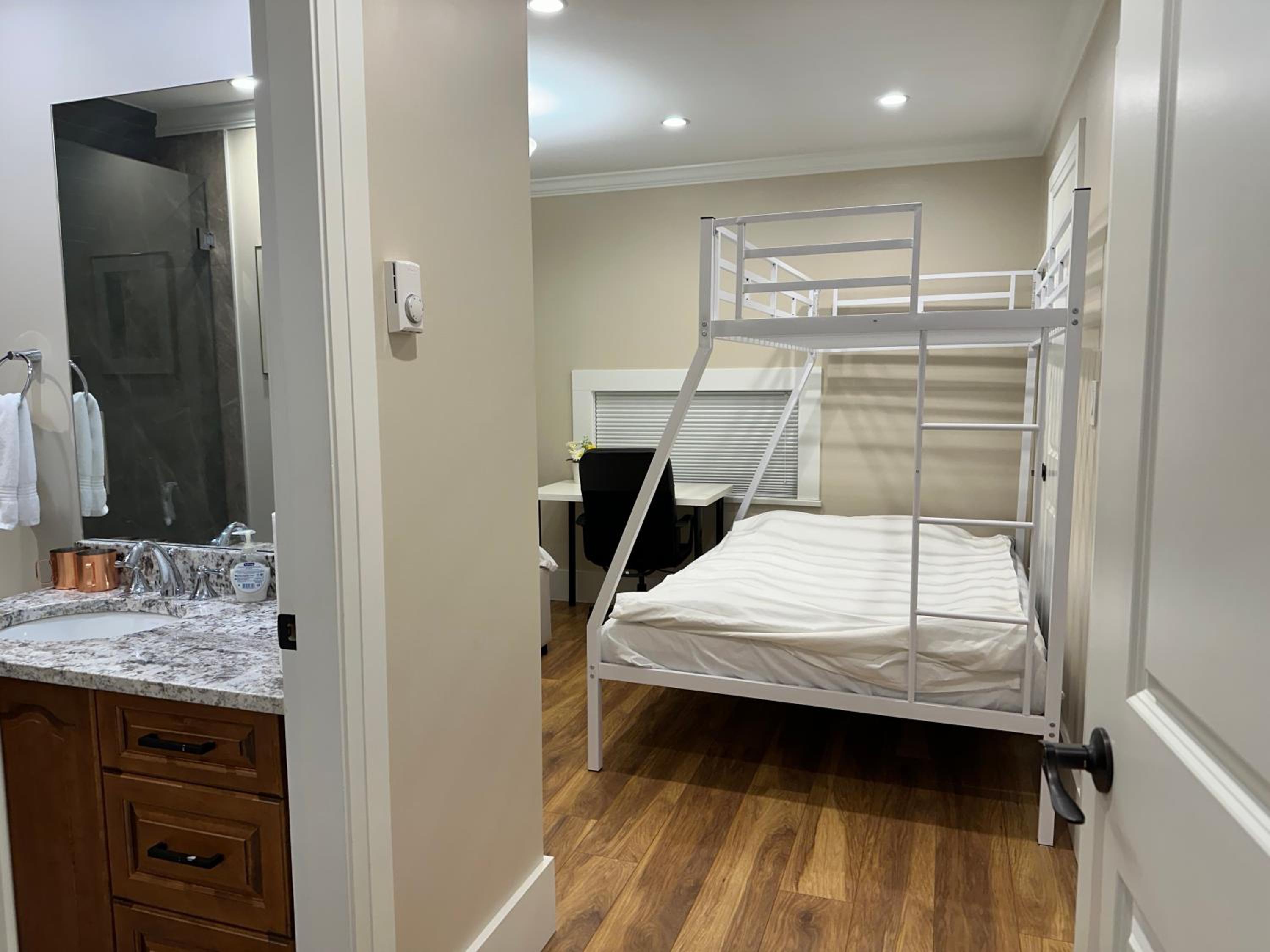 Triple Room With Bathroom photo 3