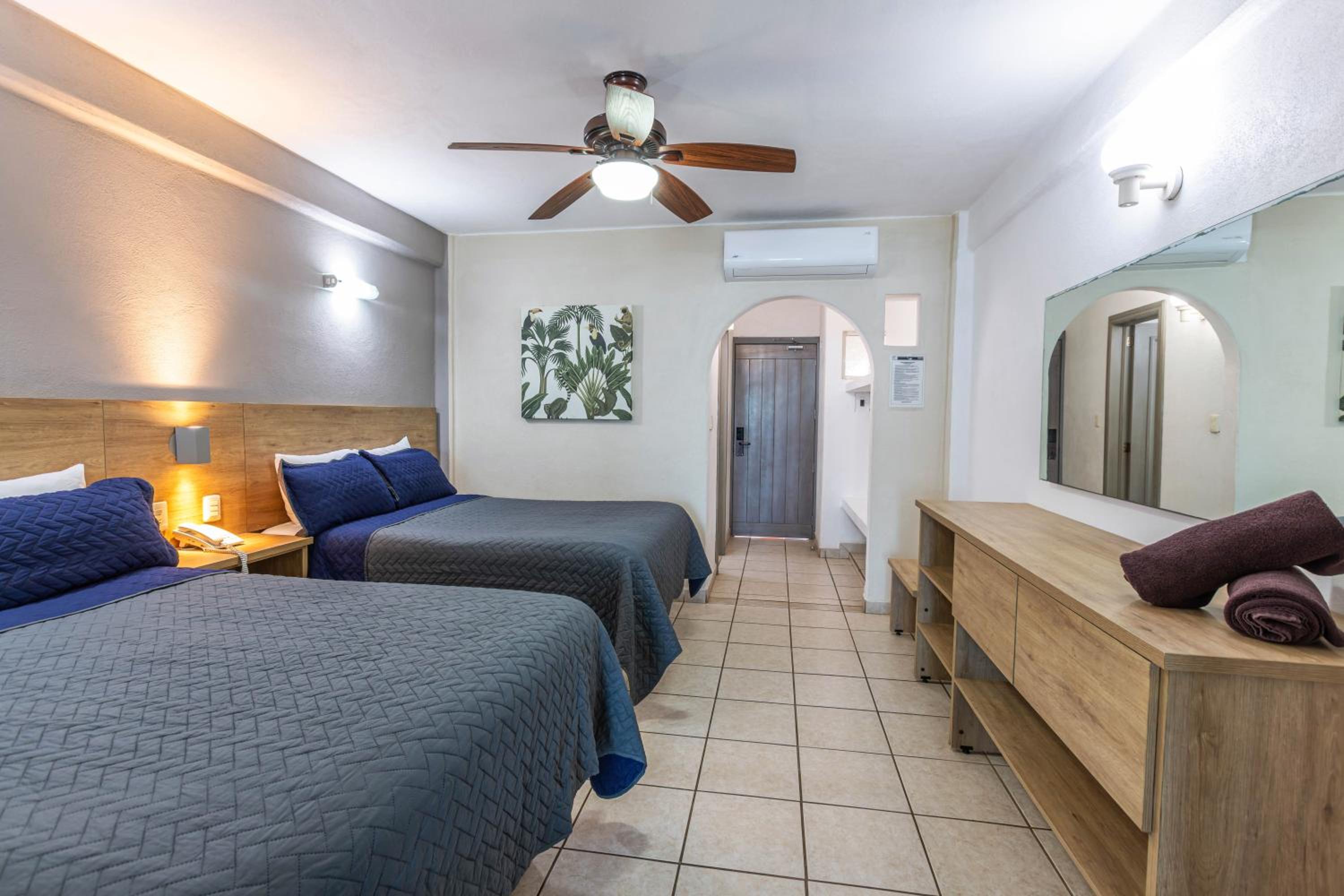 Suite with Sea View