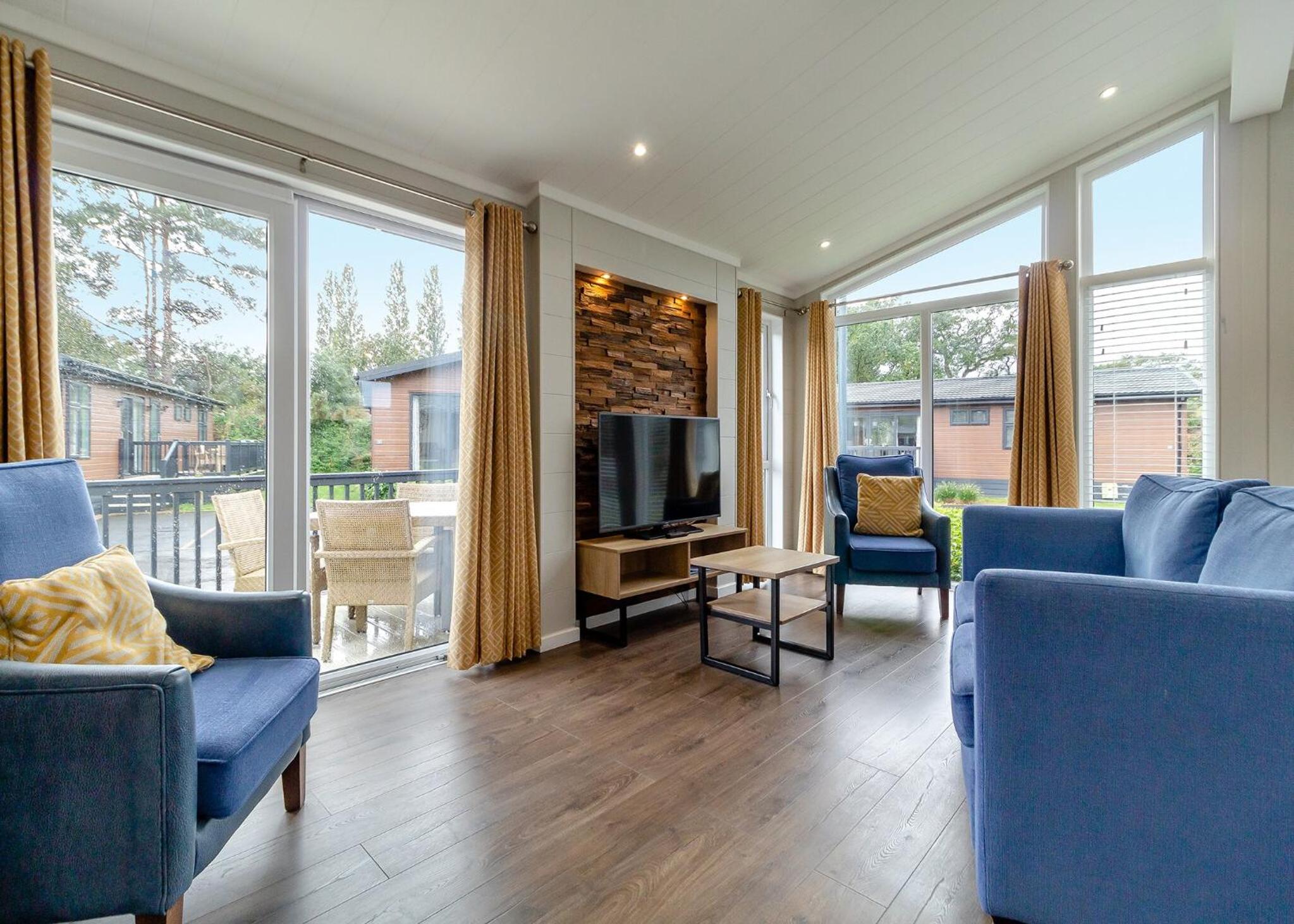 Five-Bedroom Lodge