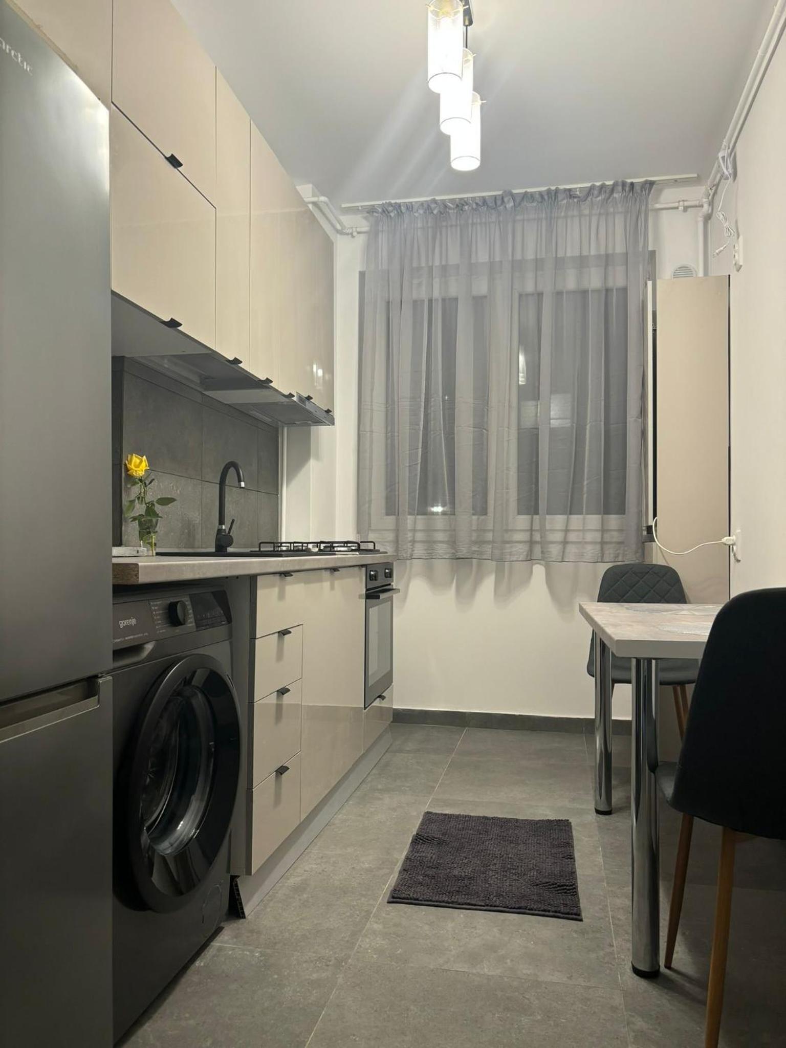 One-Bedroom Apartment photo 3