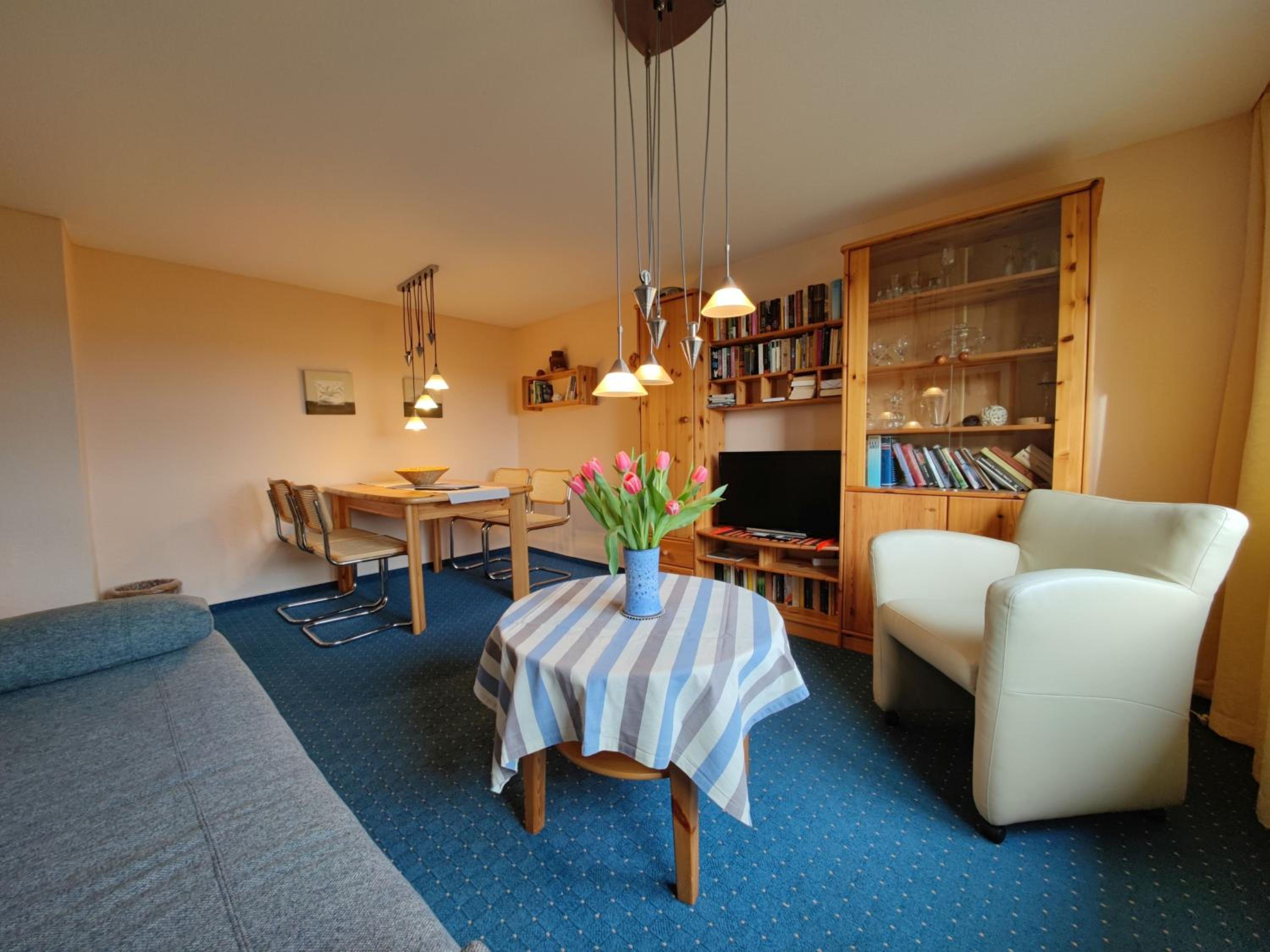 One-Bedroom Apartment with Terrace photo 3