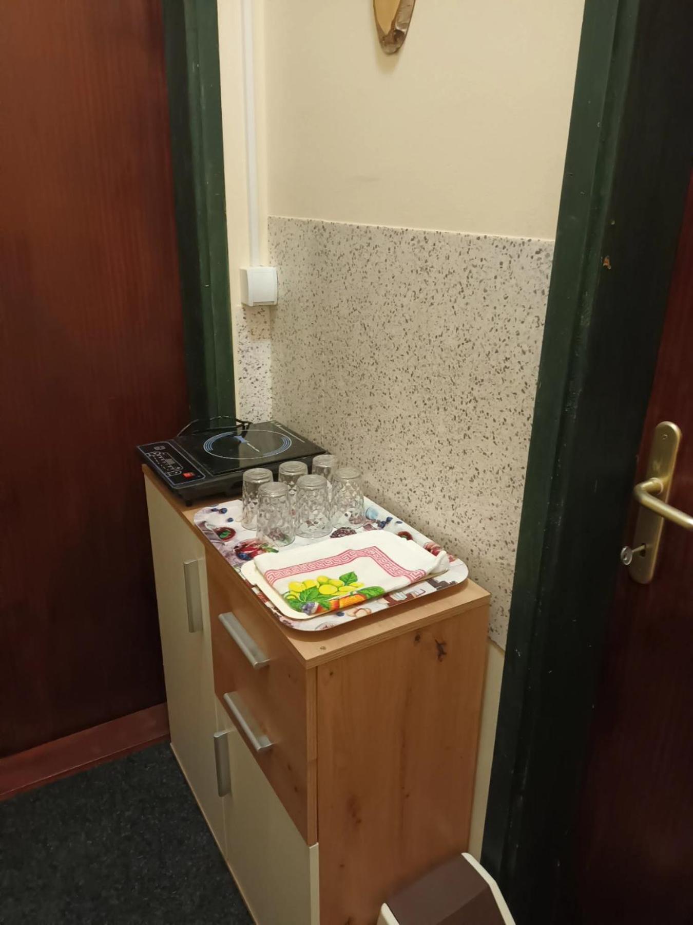 Double or Twin Room with Bathroom photo 3