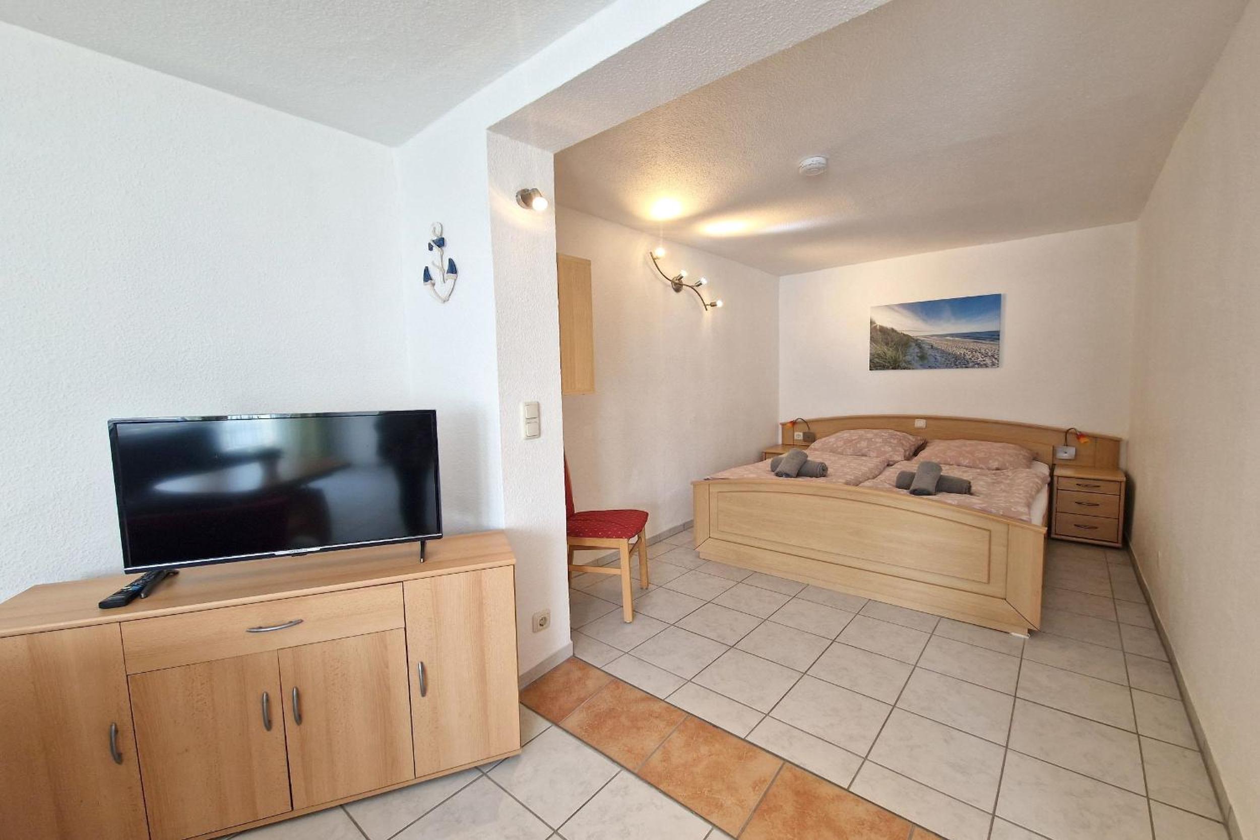 Apartment With Terrace photo 3