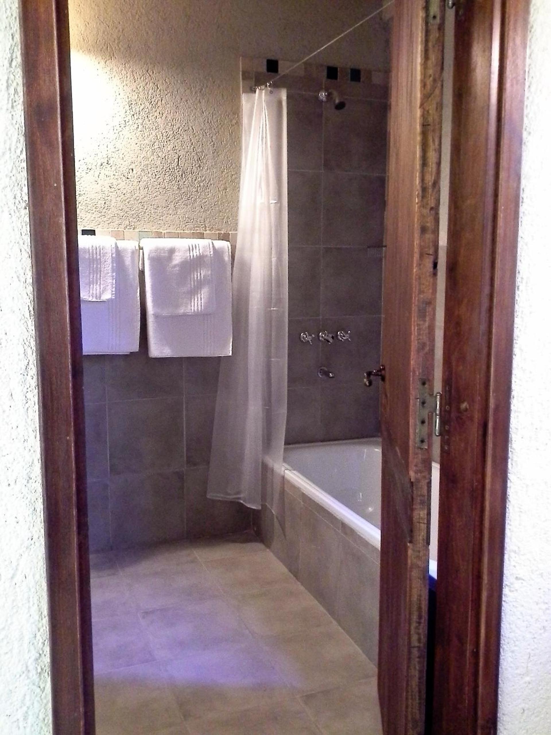 Suite with Mountain View photo 3