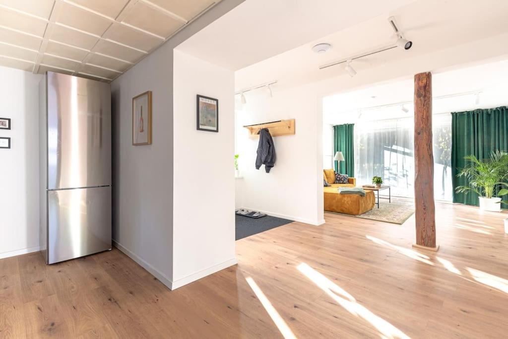 One-Bedroom House photo 2