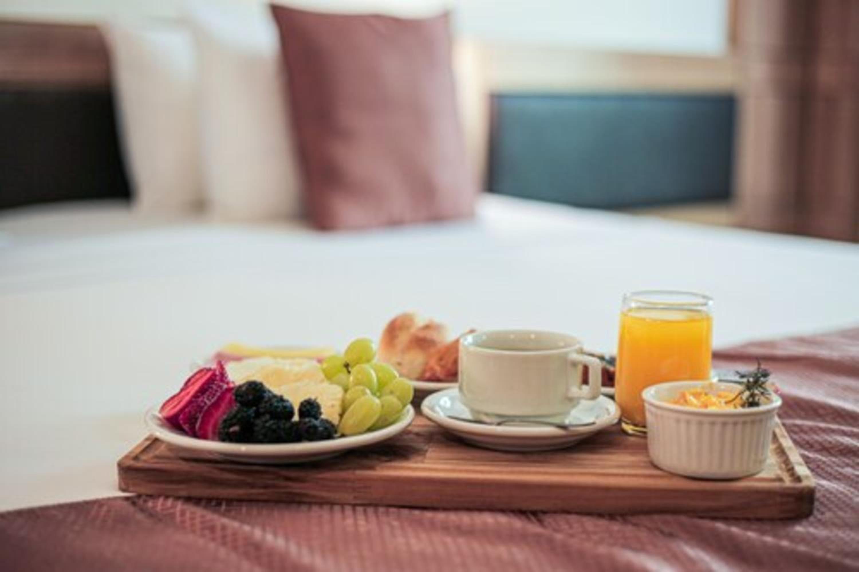 Luxury Double - 1 Queen Bed photo 3