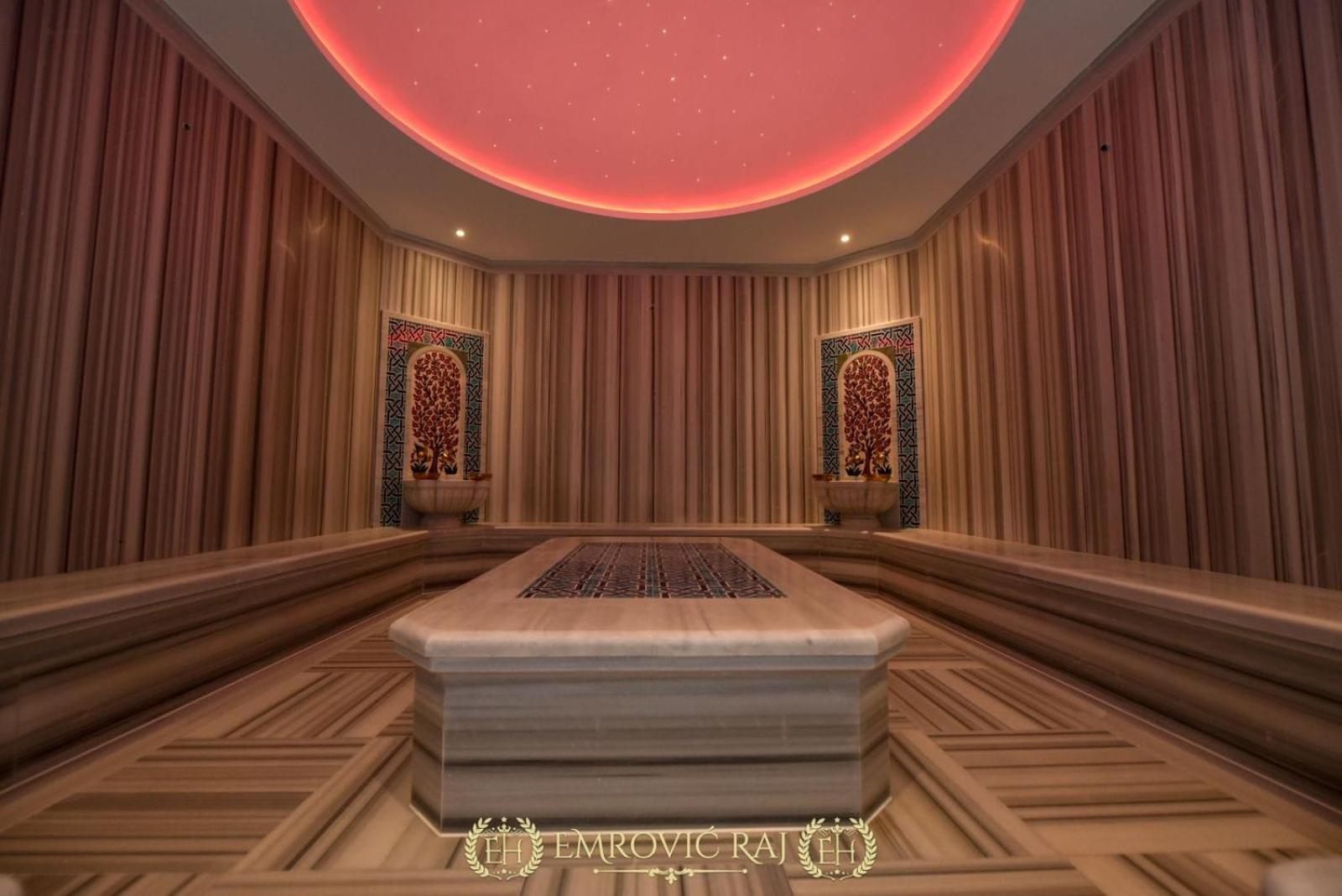Suite with Private Pool photo 3