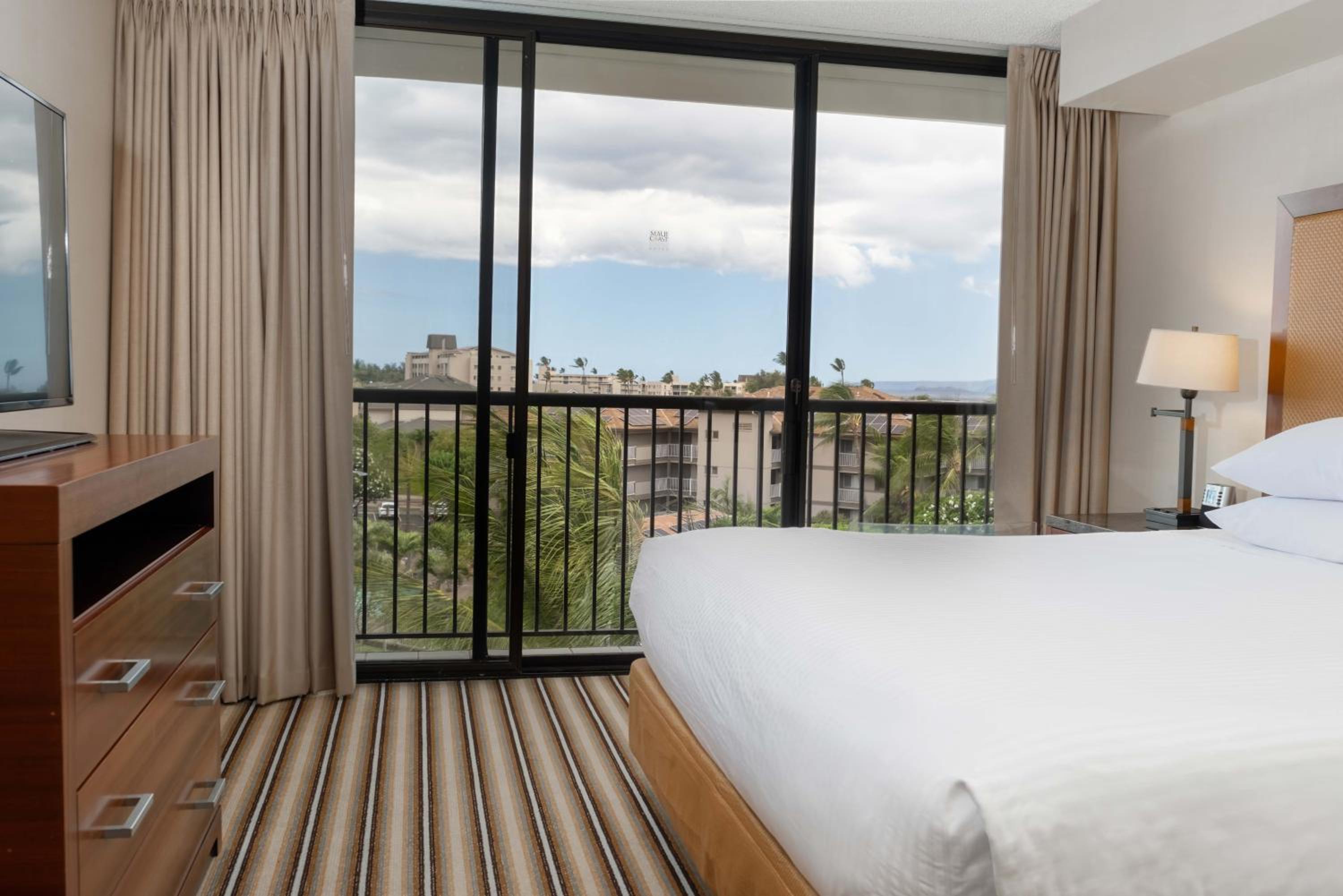 Hoku Suite - Photo 1