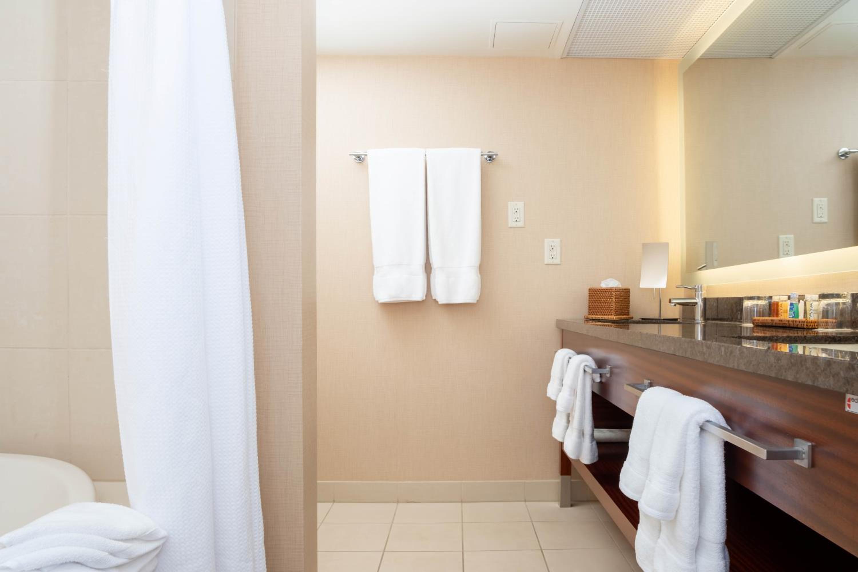 Hoku Suite - Photo 5