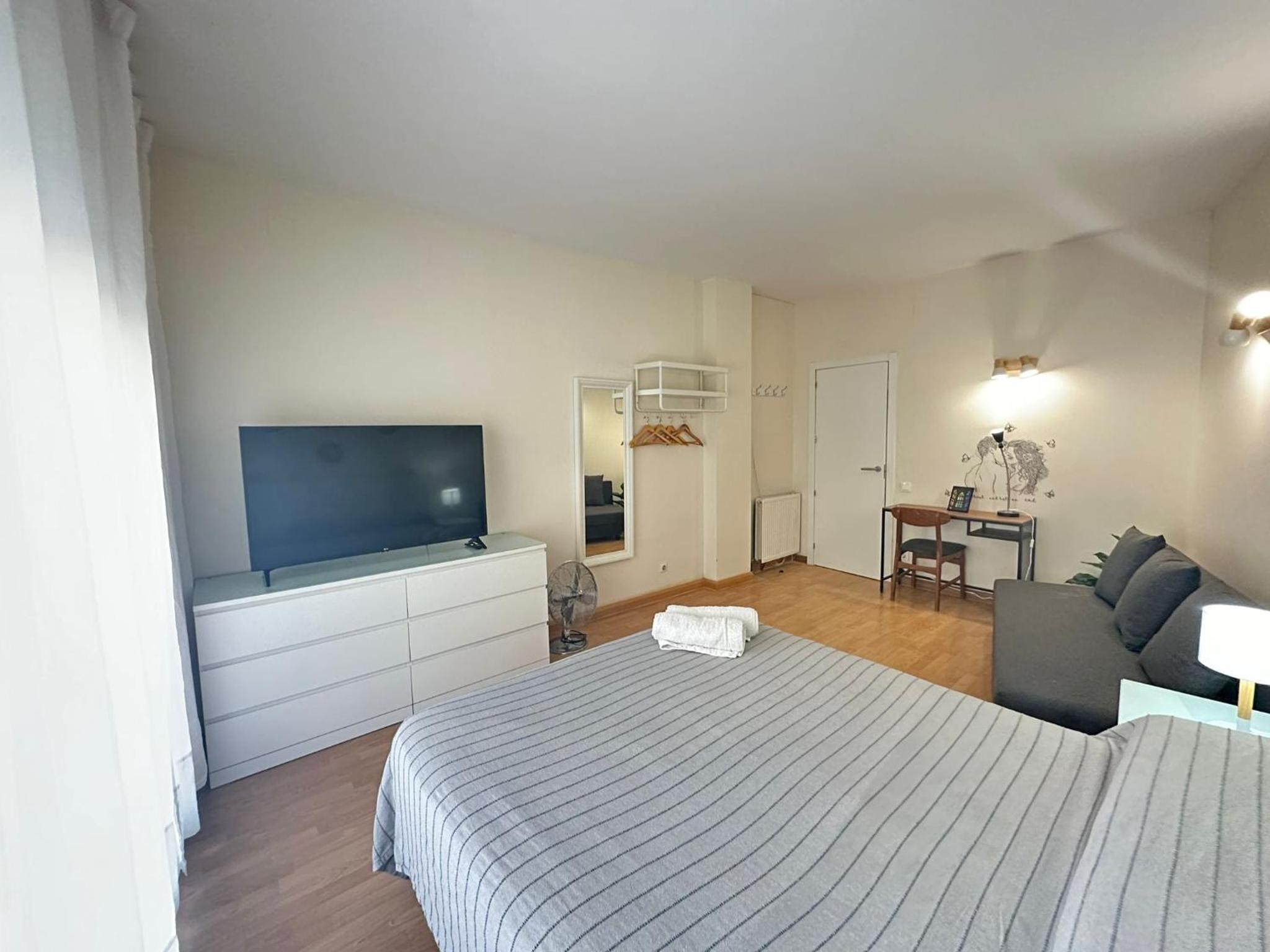 Basic Triple Room With Shared Bathroom photo 3