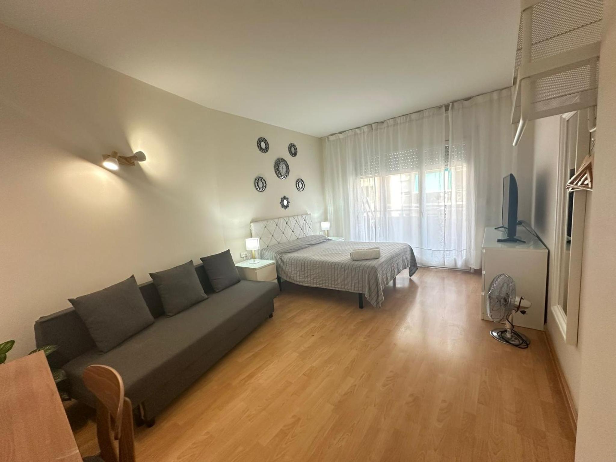 Habitación Triple Básica con Baño Compartido