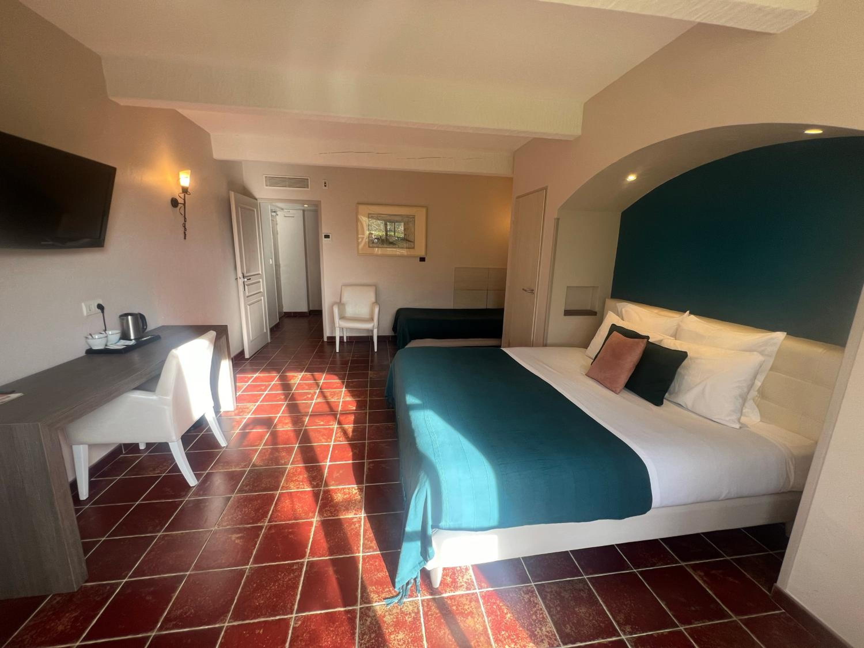 Triple Room with View photo 3