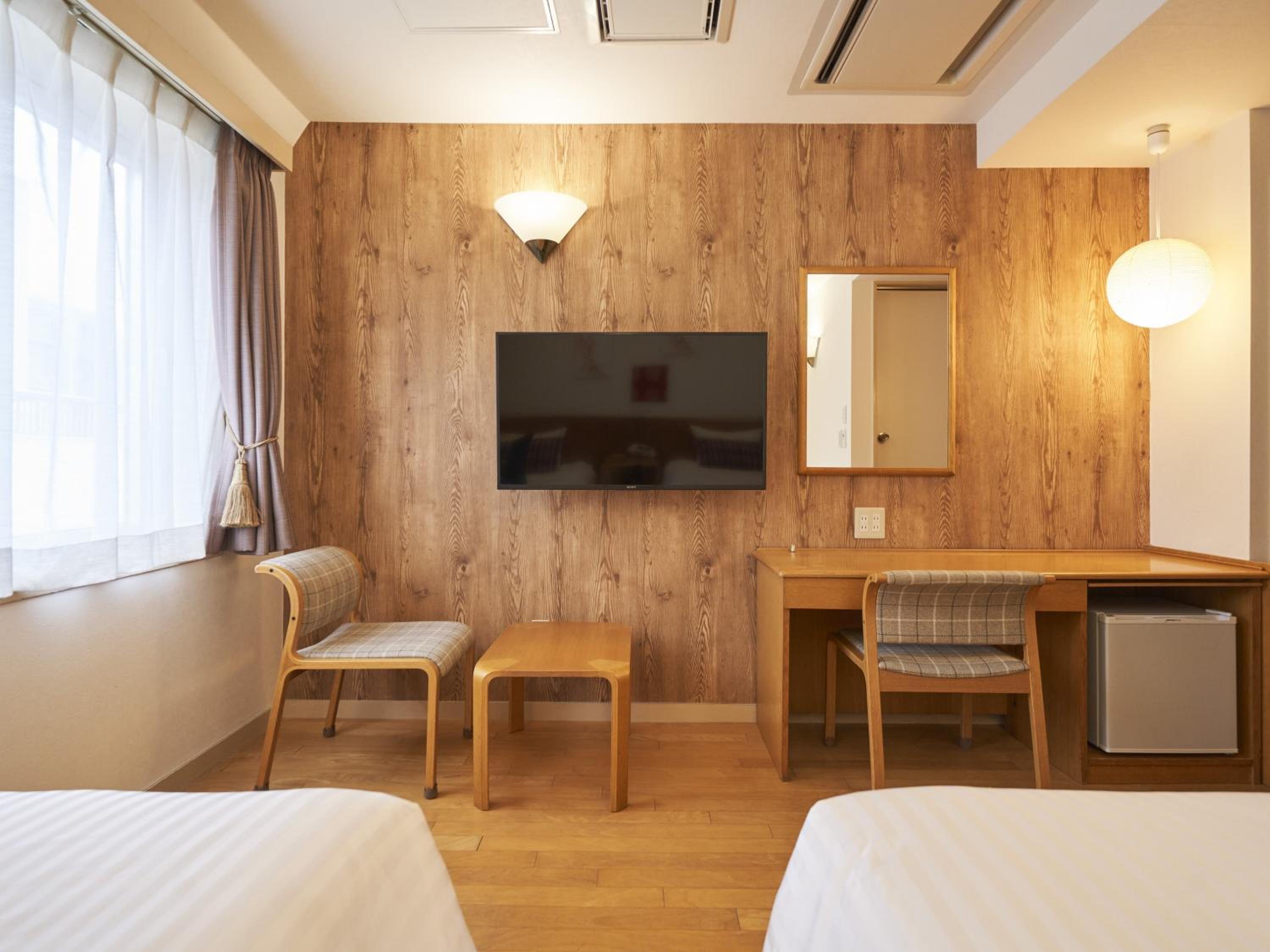 Standard Twin Room with Breakfast - Non-Smoking photo 3