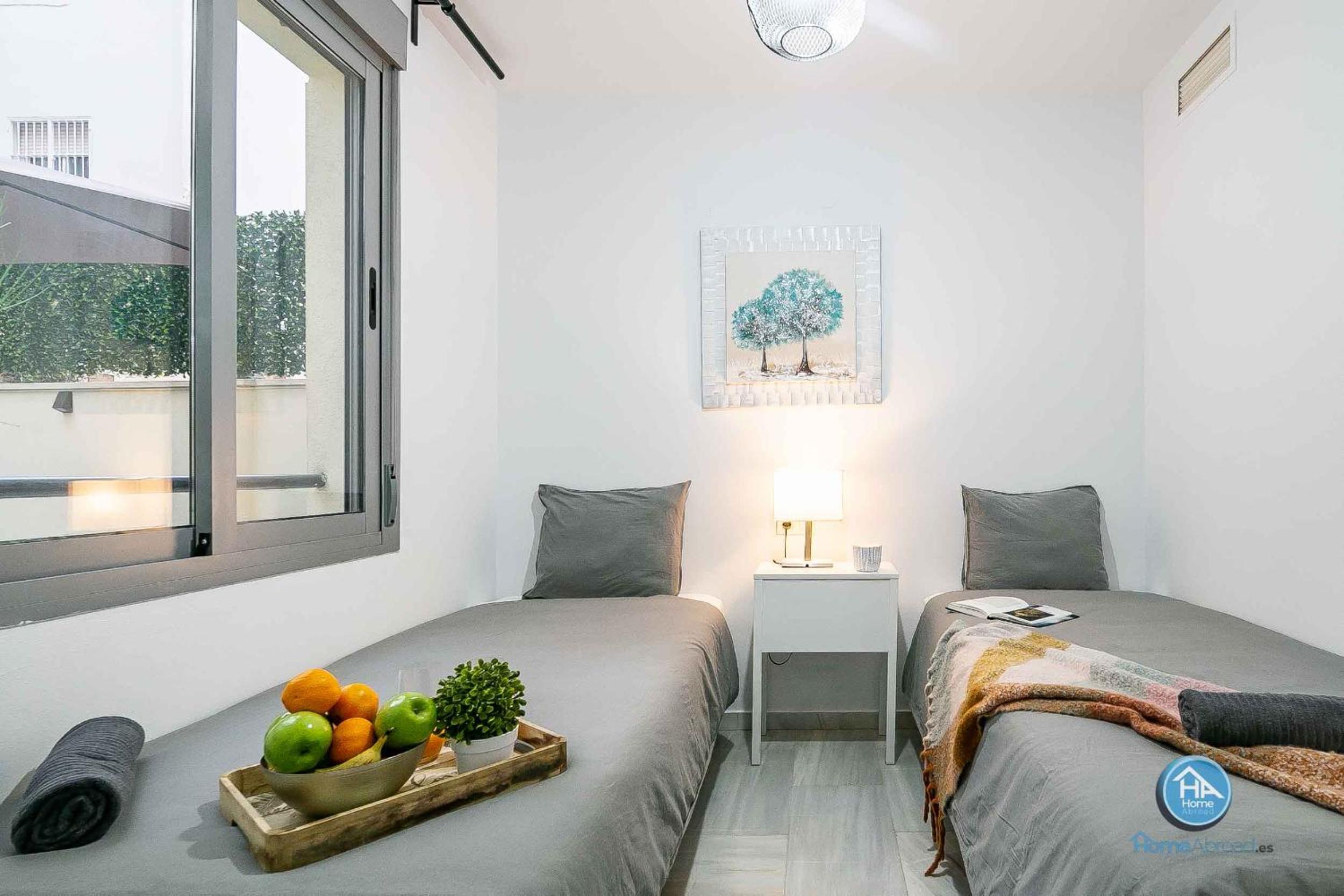 Apartamento de Dos Habitaciones con Terraza