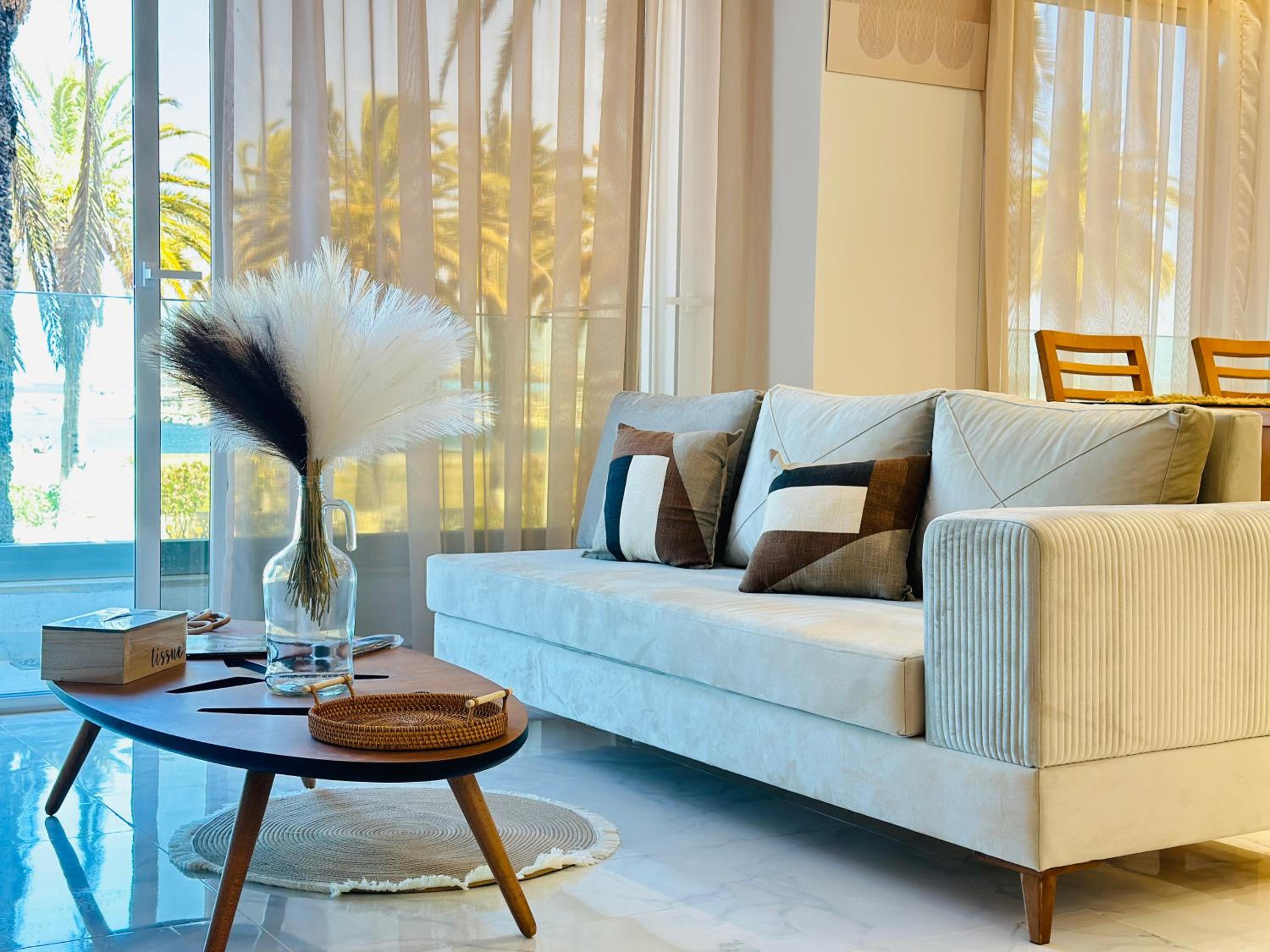 Two-Bedroom Deluxe Apartment with Ocean View photo 1