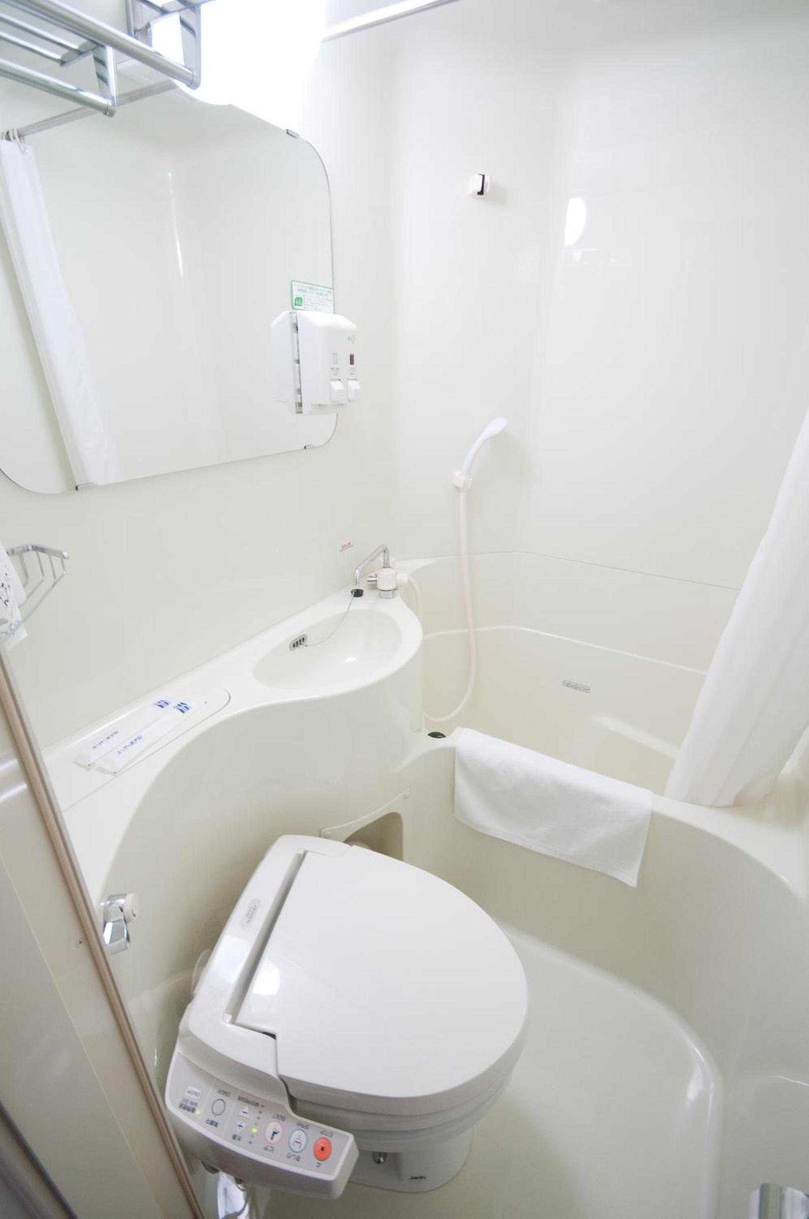 Economy Twin Room - Non Smoking - Photo 12