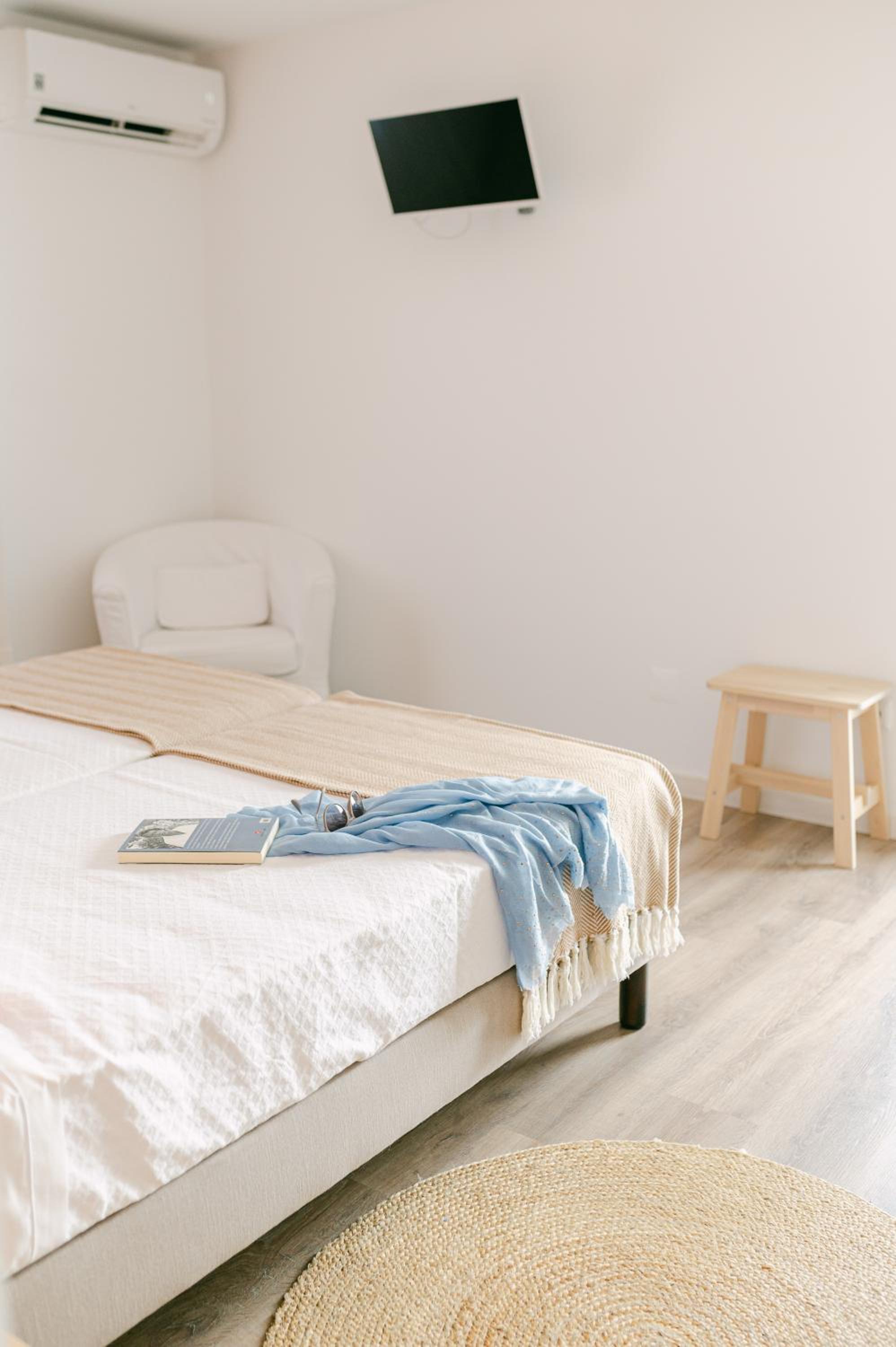 Double or Twin Room photo 3