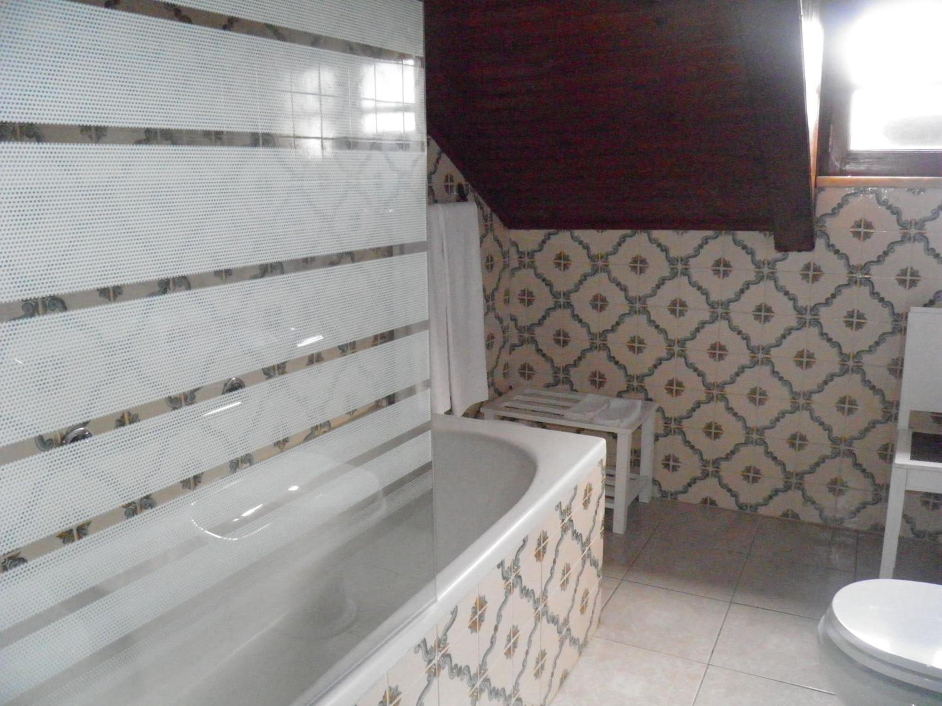 Family Room - Photo 10