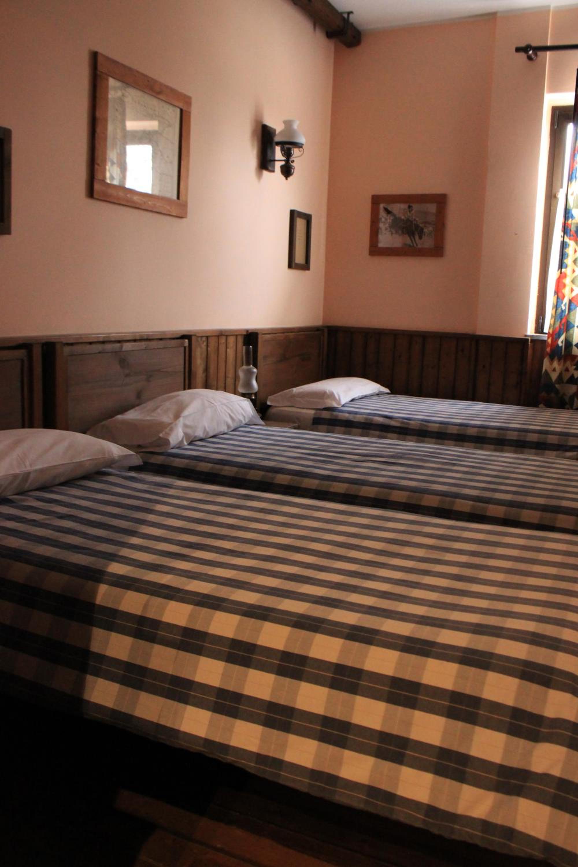 Triple Room with Private Bathroom