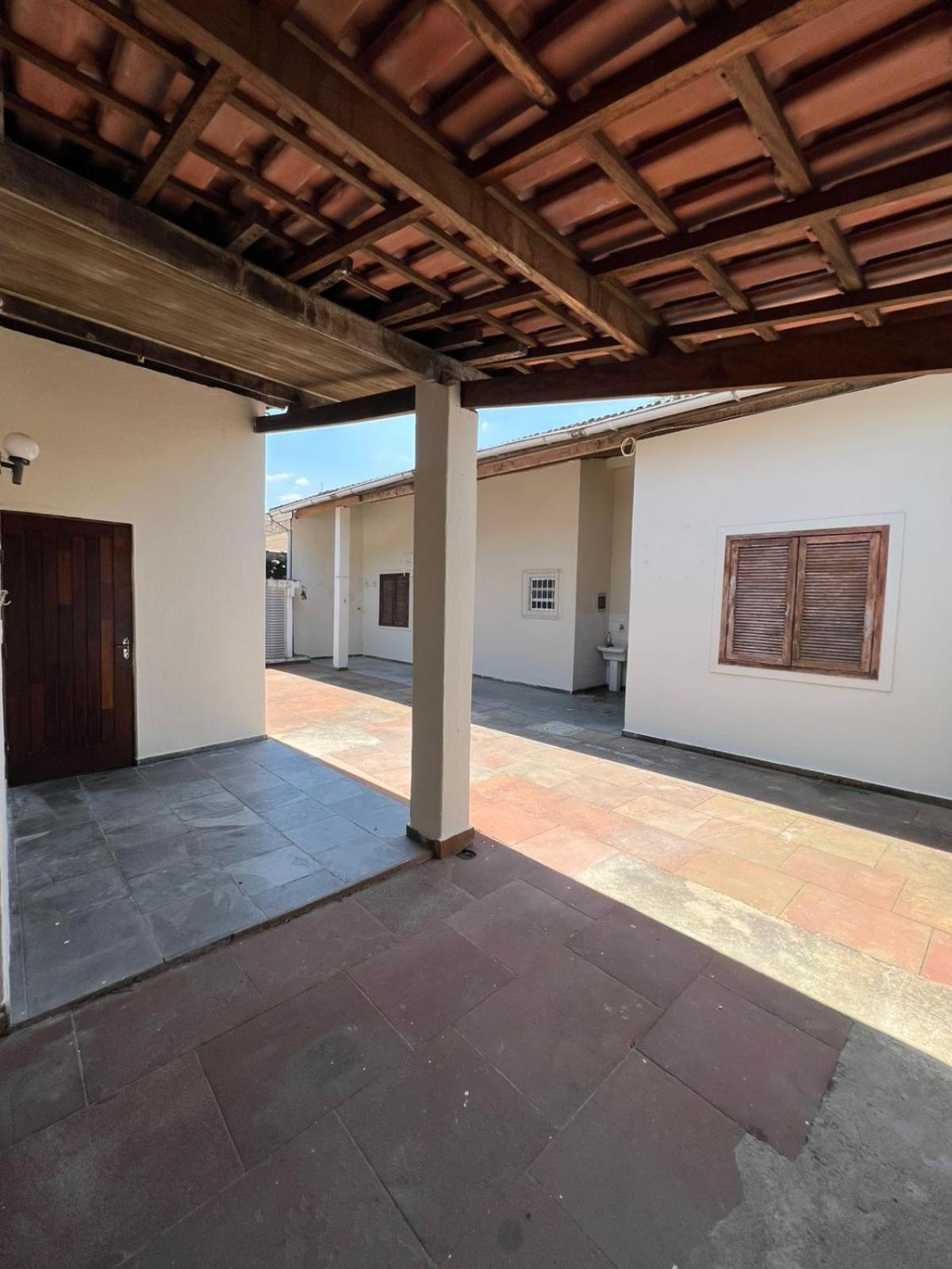 Three-Bedroom House photo 2