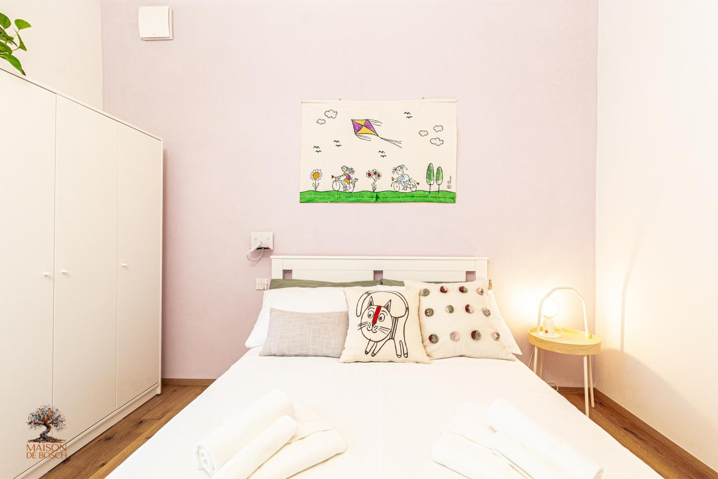 Two-Bedroom Apartment with Balcony and Terrace photo 2