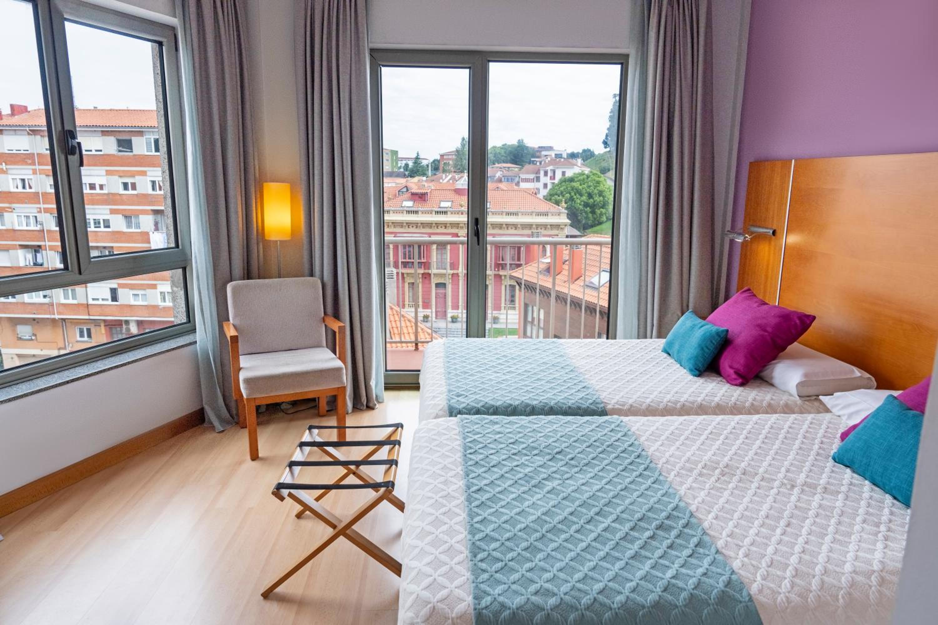 2 Single Beds, Superior Room, City View - Photo 2