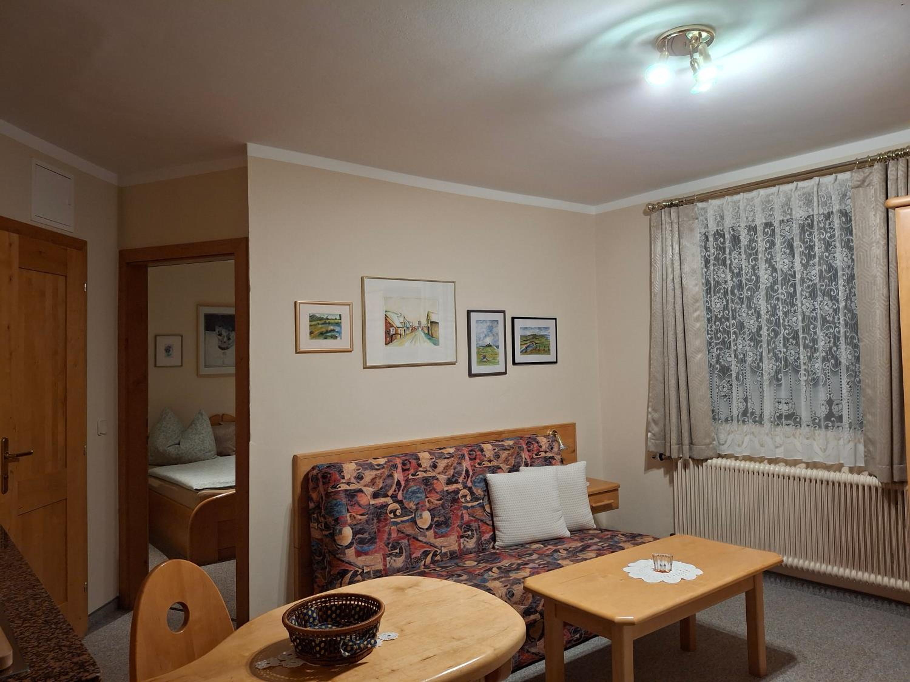 Apartment with Balcony - Photo 6