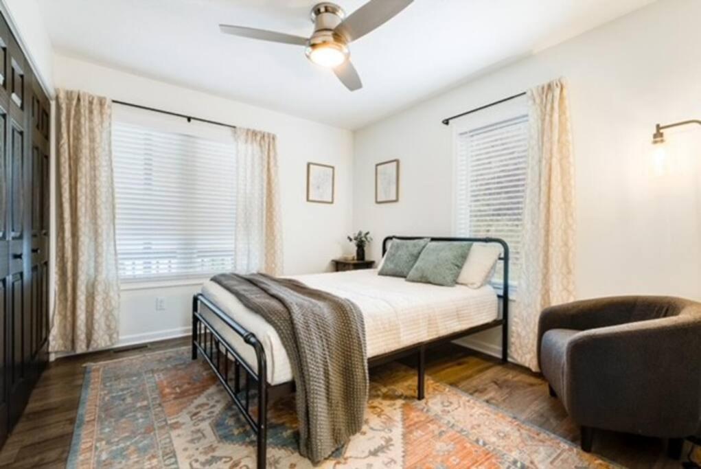 Four-Bedroom House photo 1