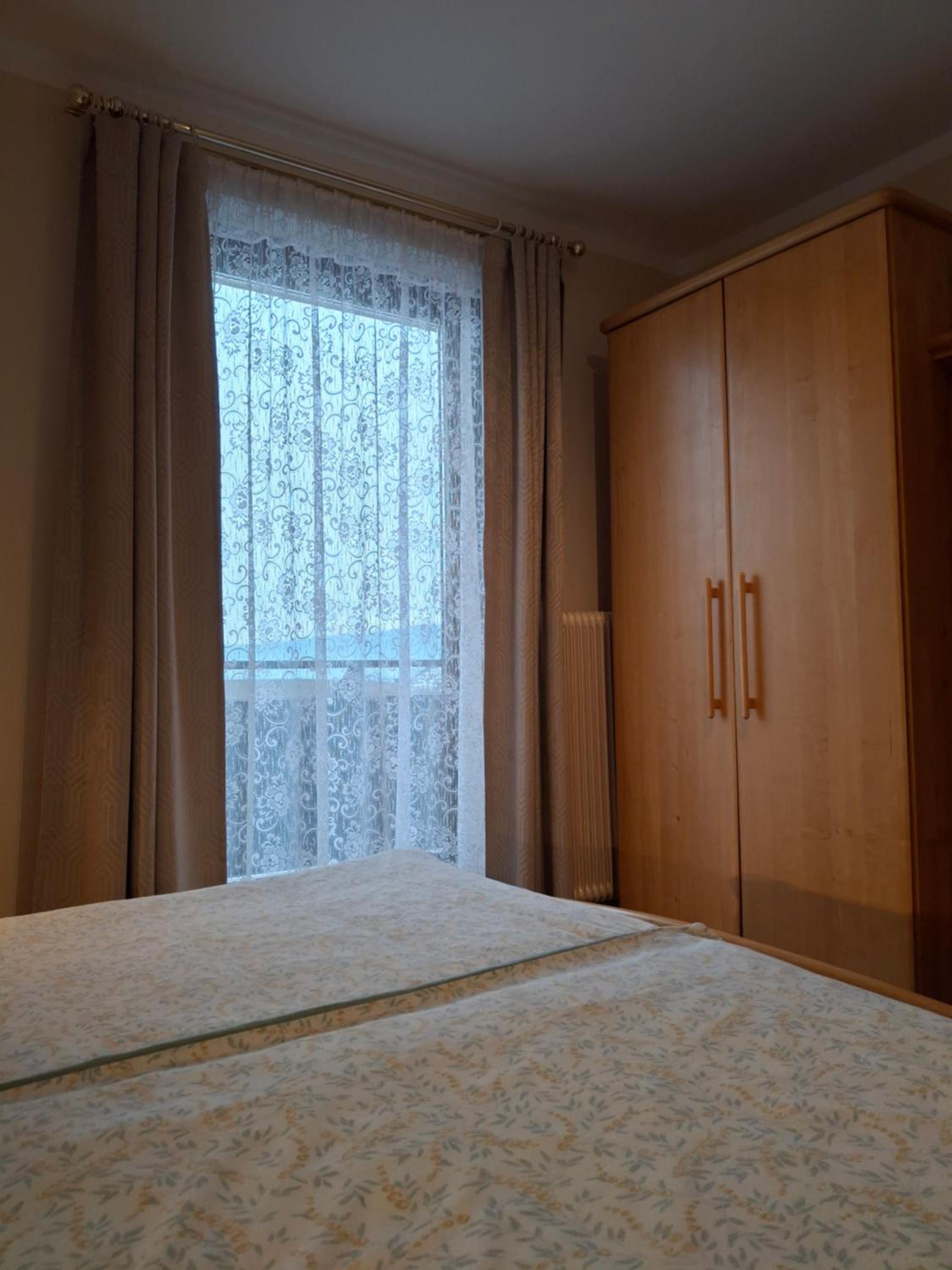 Apartment with Balcony - Photo 8