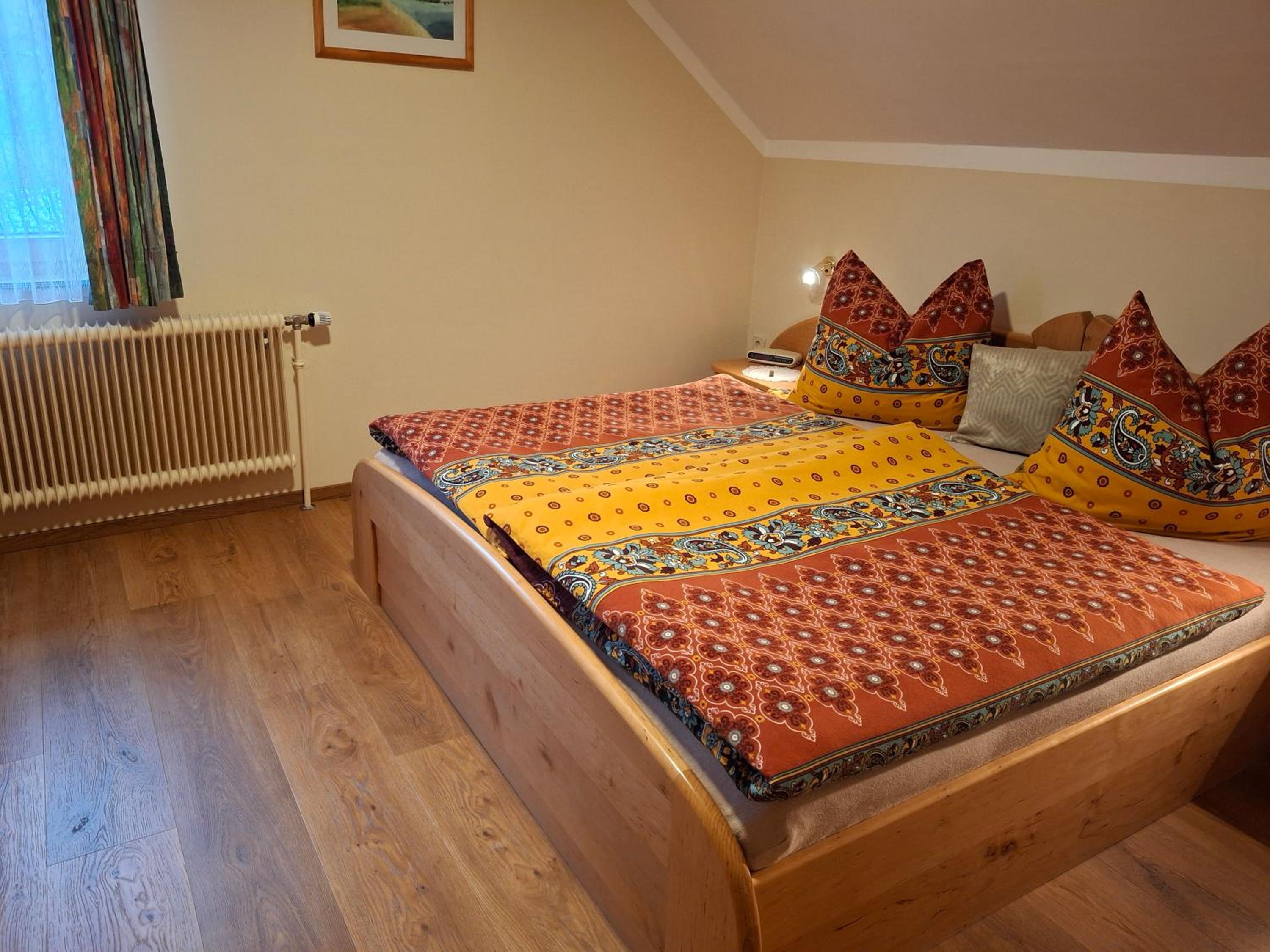One-Bedroom Apartment - Photo 4