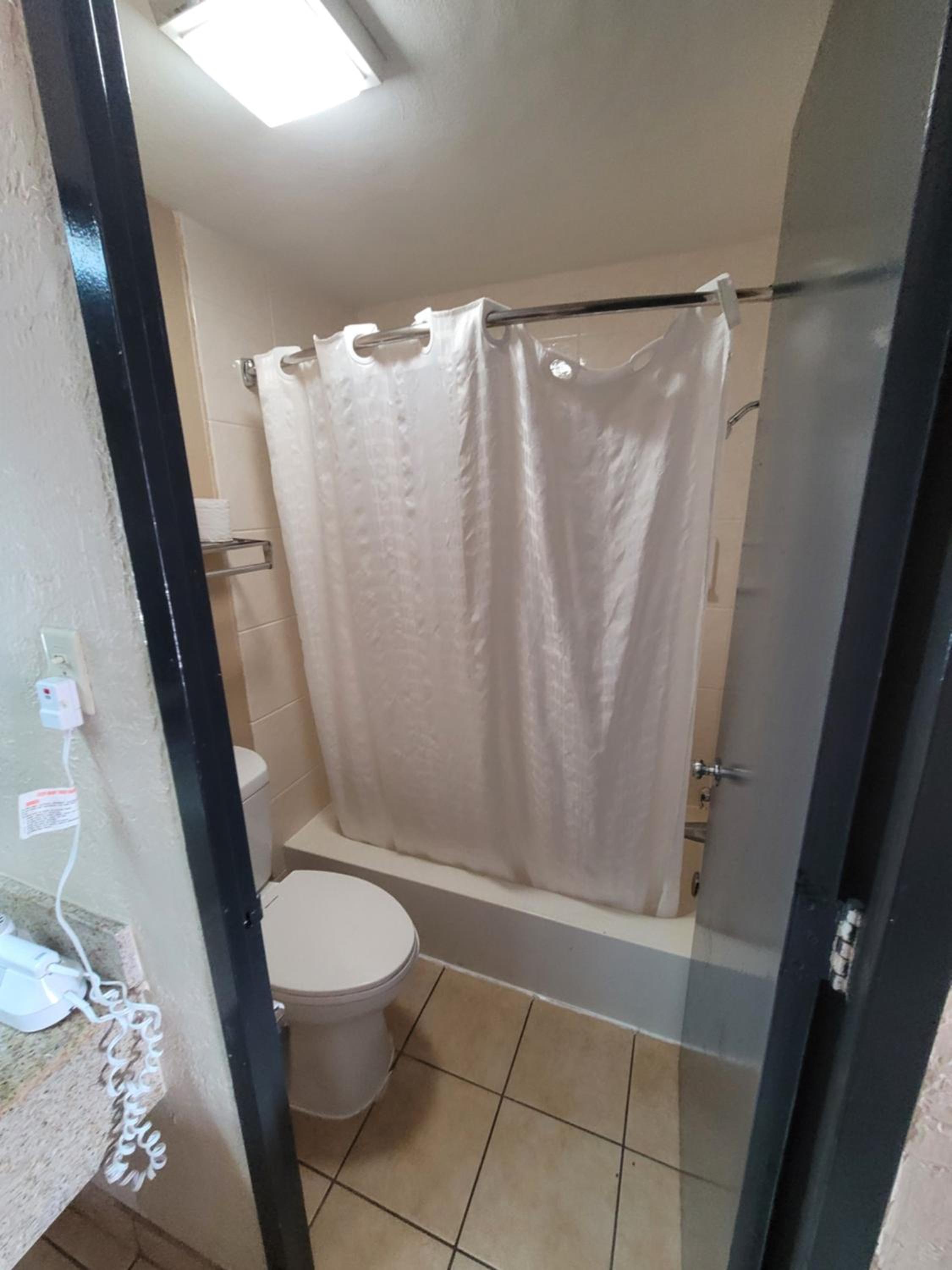 Double Room - Photo 3