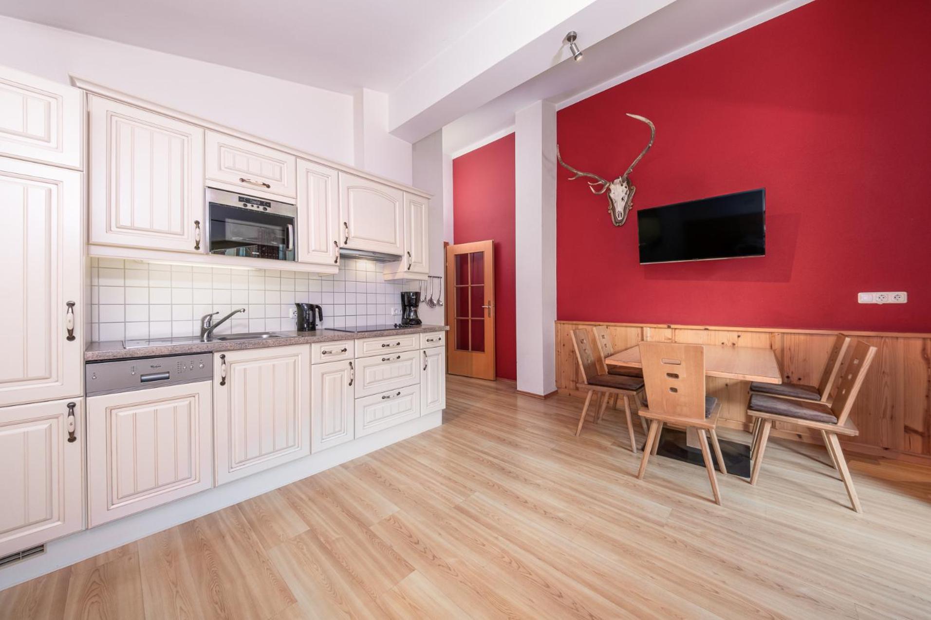 Two-Bedroom Apartment - Photo 6