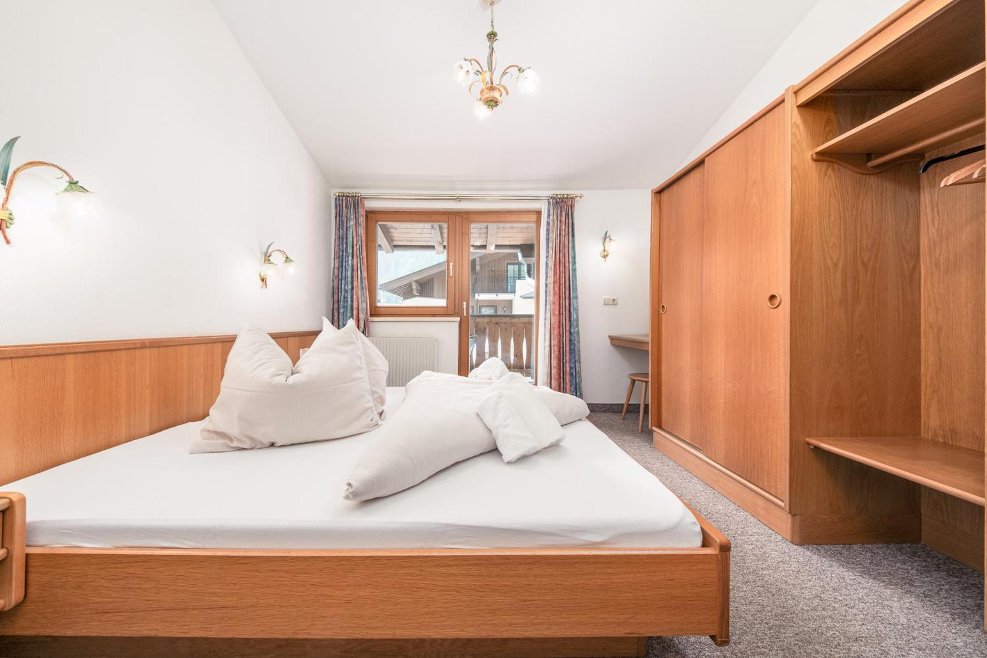 Two-Bedroom Apartment - Photo 3