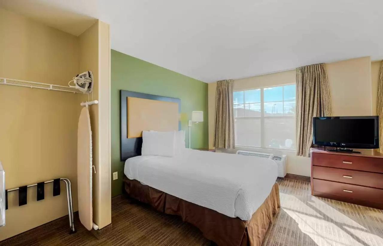 Suite - Accessible/Non-Smoking - Photo 1