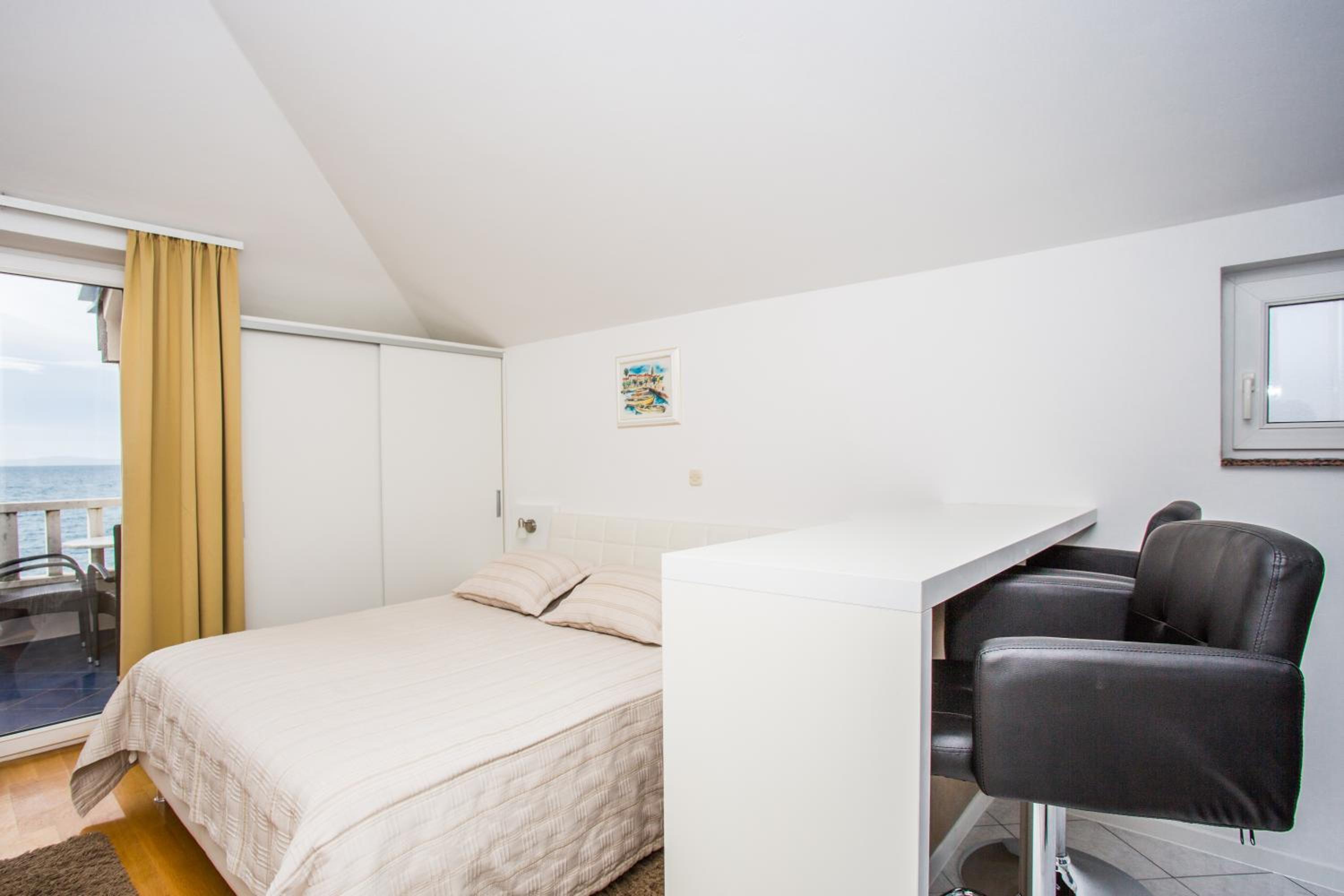 Studio Apartment with Sea View photo 1