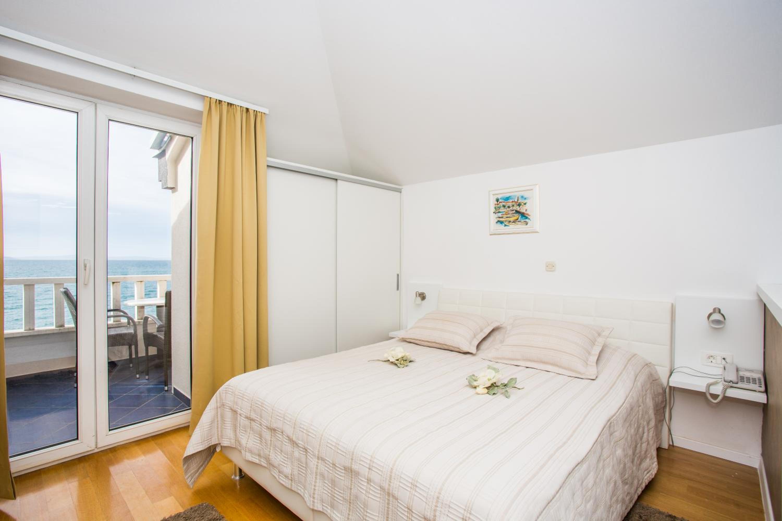 Studio Apartment with Sea View photo 2