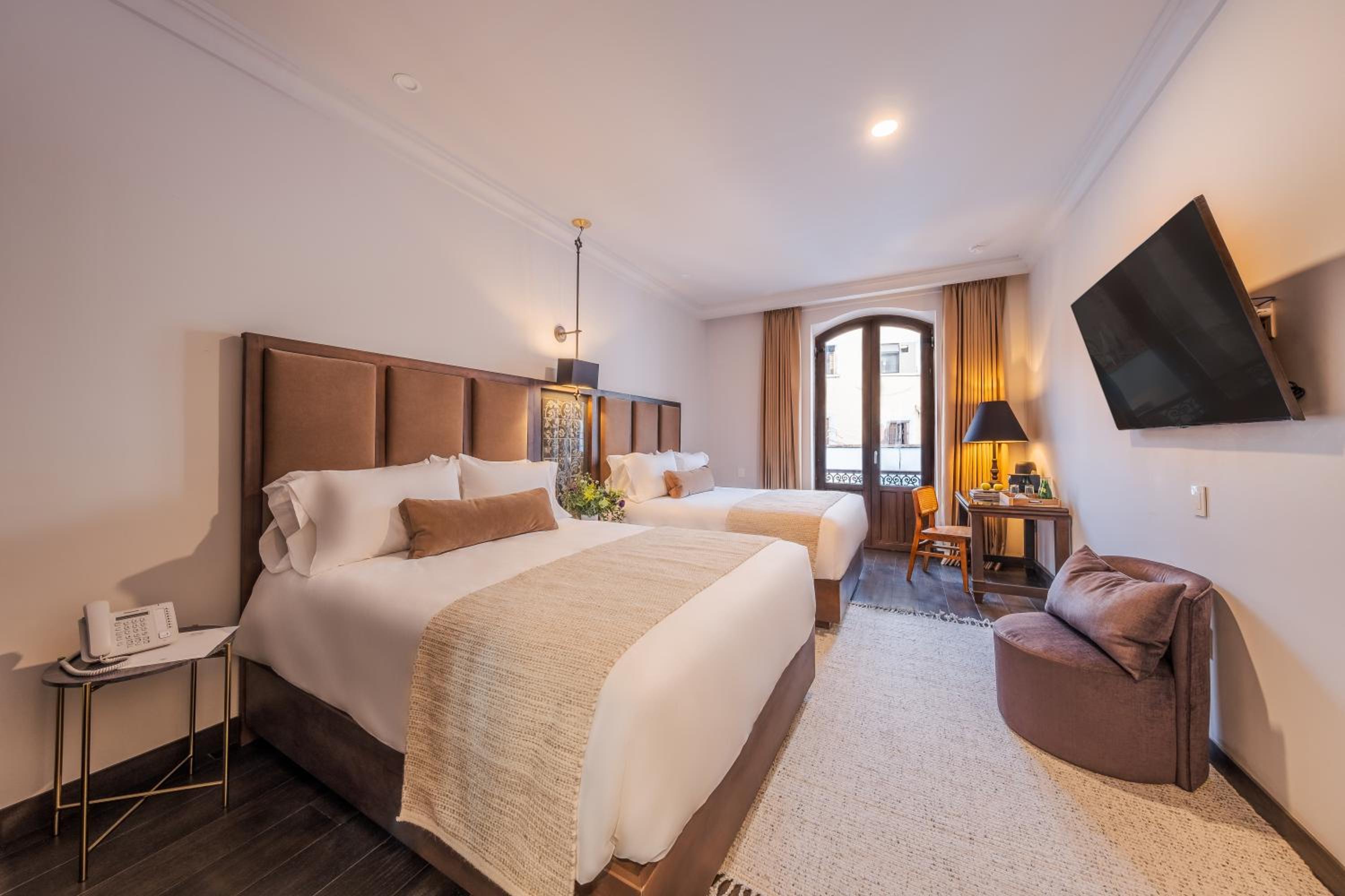 Suite with Balcony photo 1
