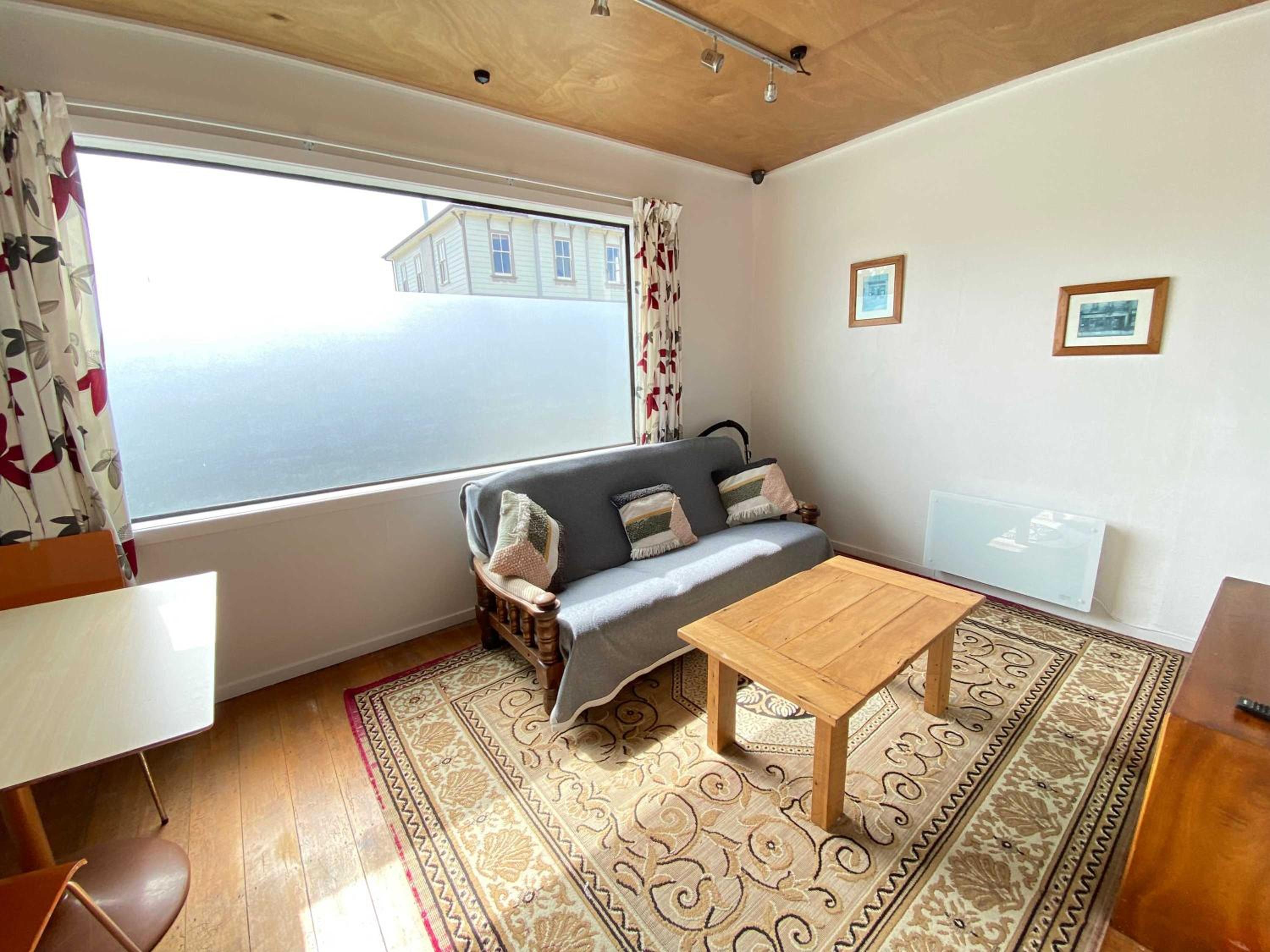 Apartment photo 1