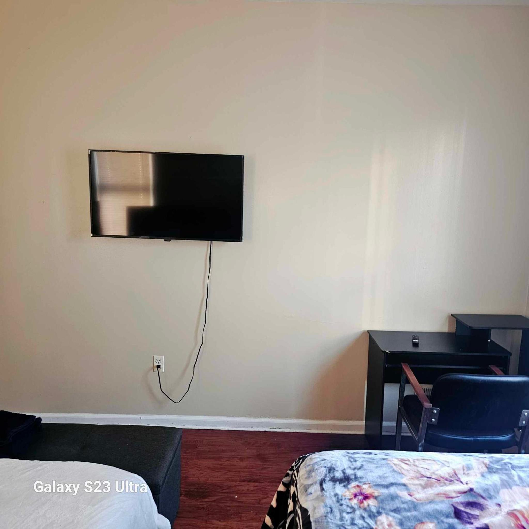 Double Room With Private Bathroom photo 3