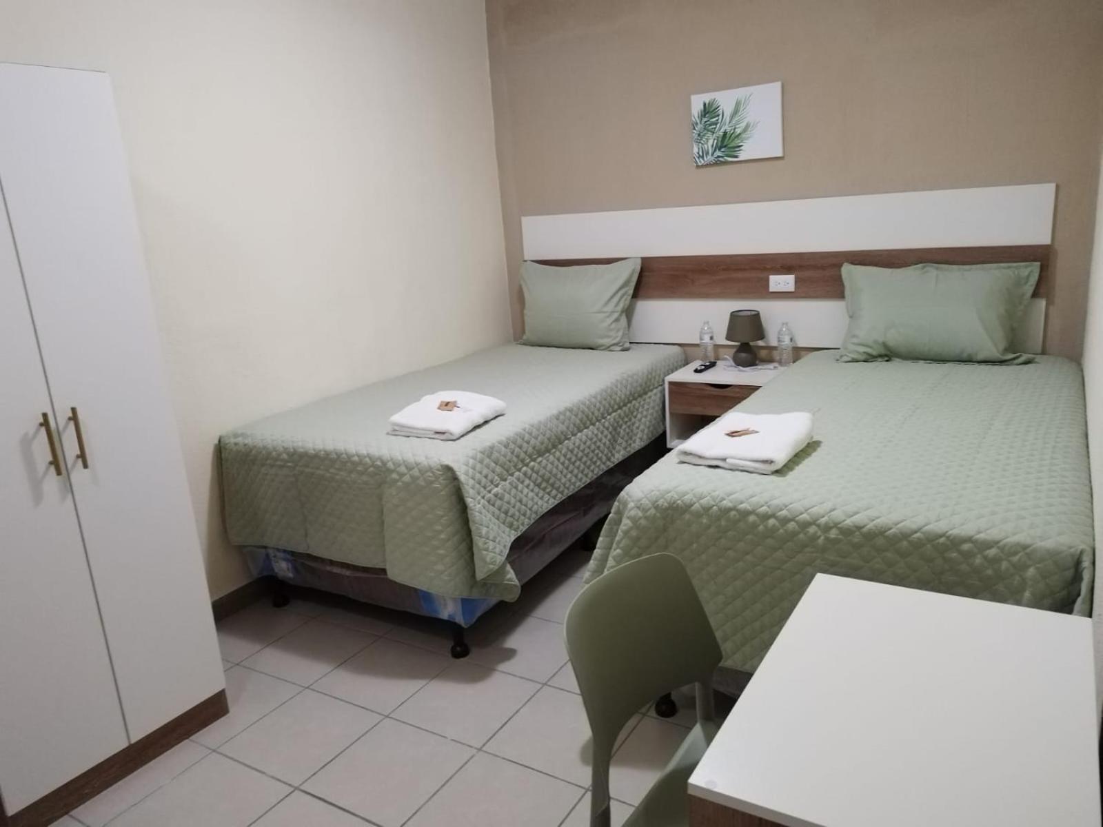 Budget Twin Room photo 2
