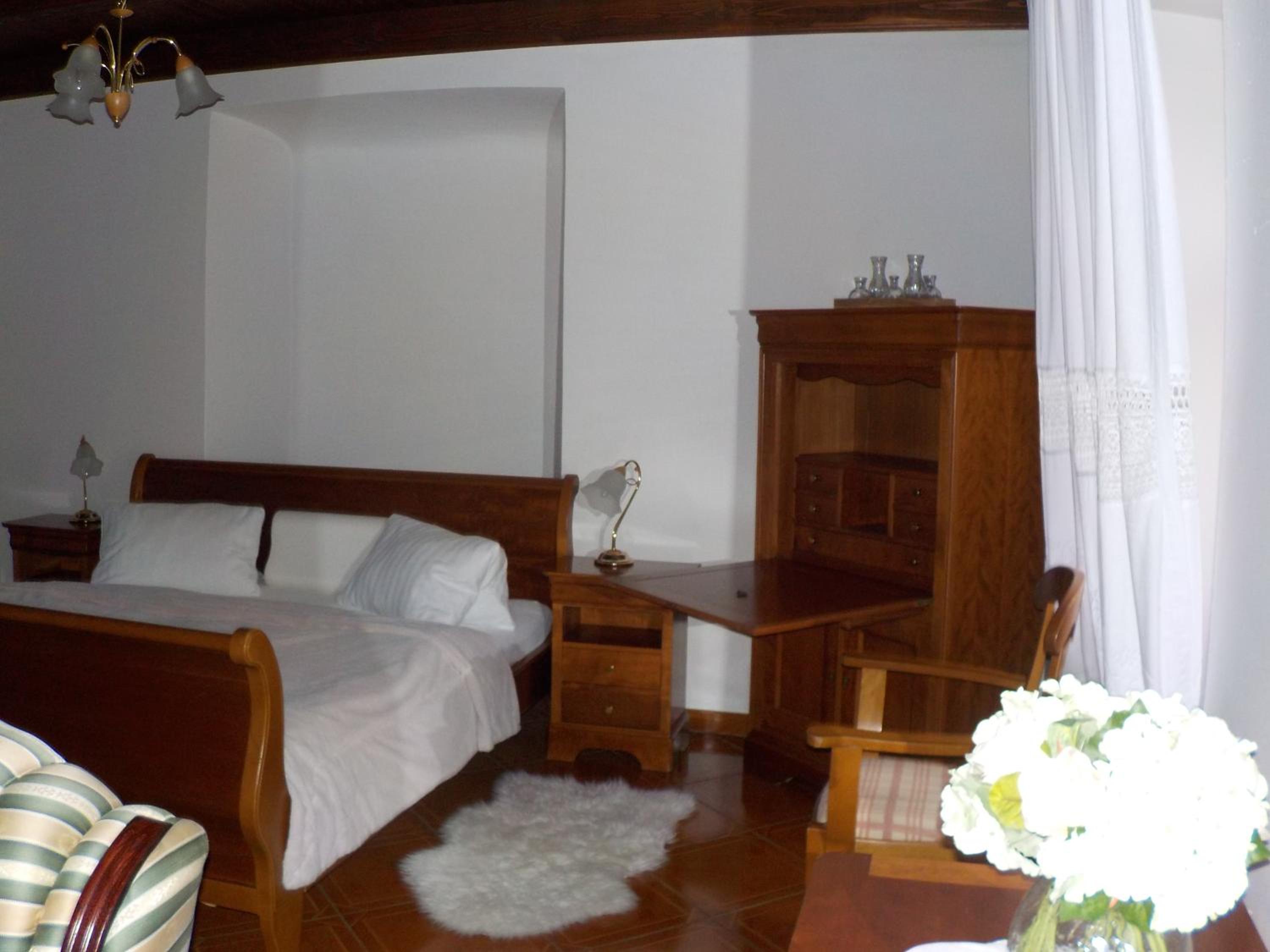 Honeymoon Suite photo 2