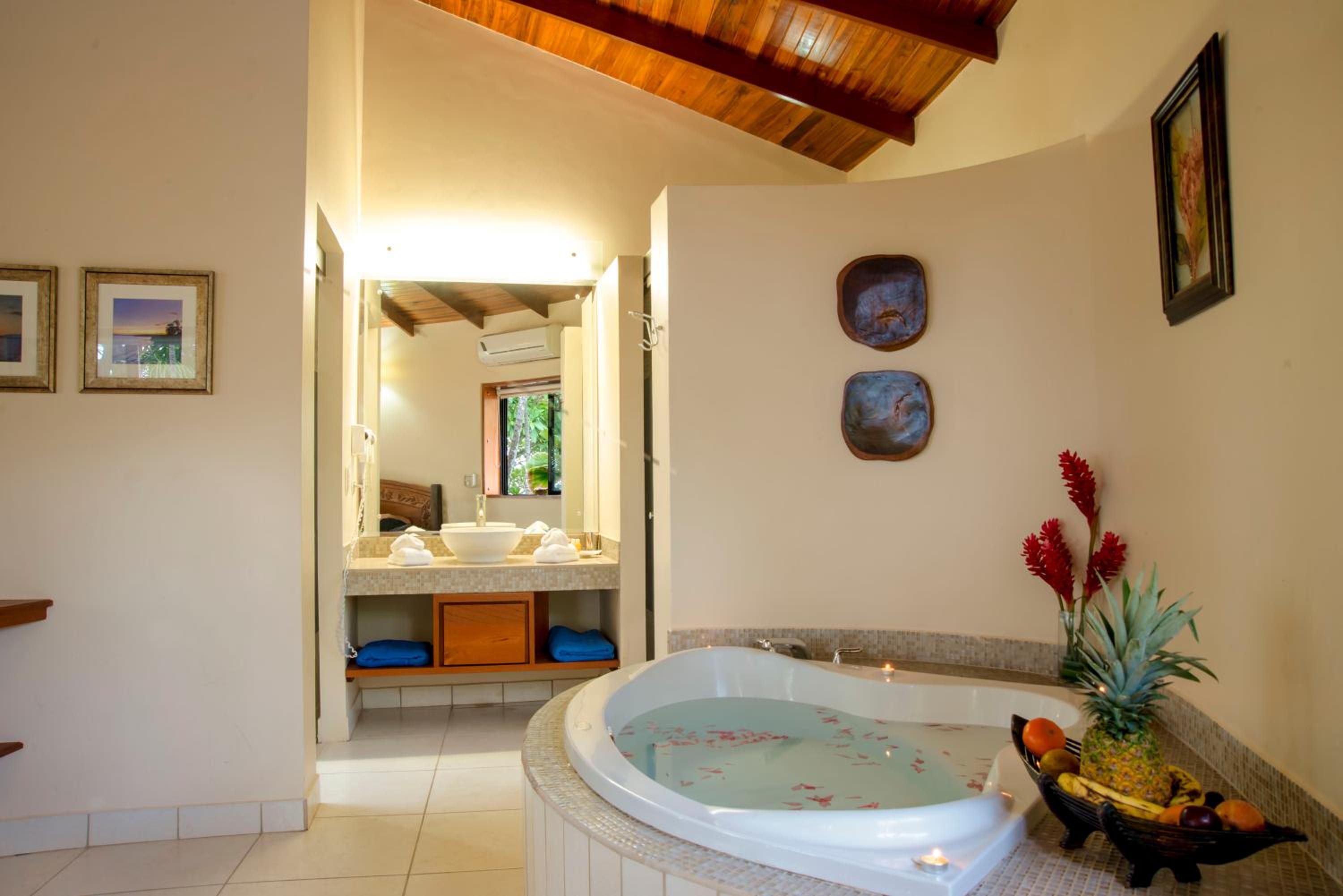Tropical Suite - Photo 2