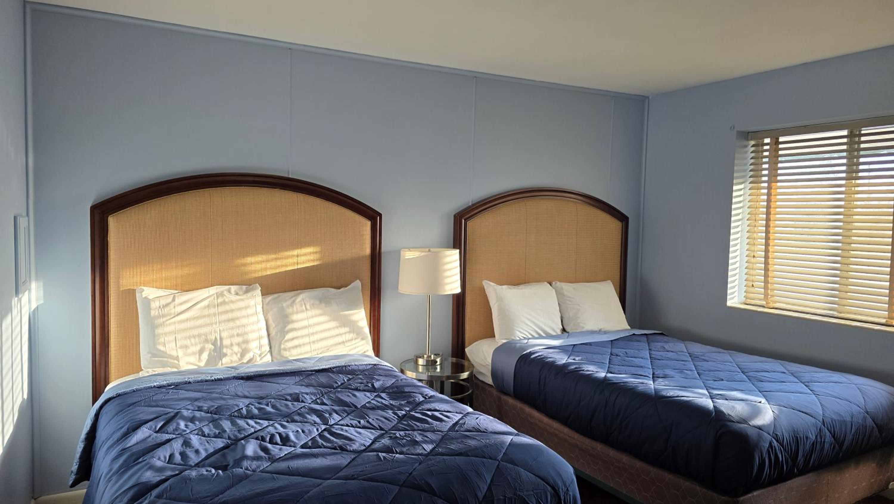 2 Full Beds Non-Smoking photo 1