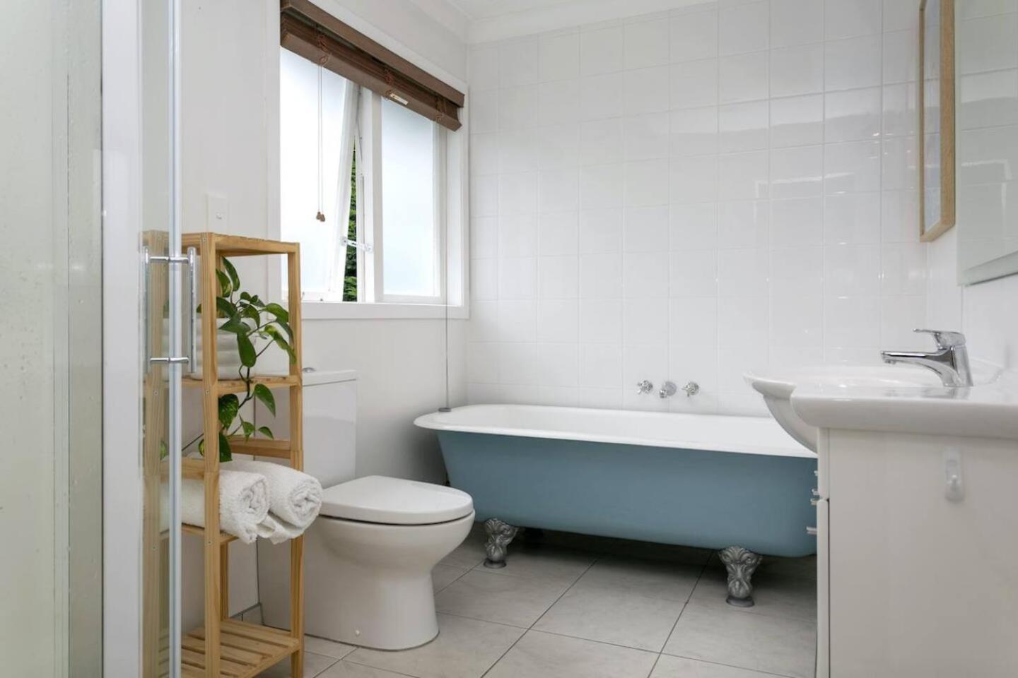 Three-Bedroom House photo 2