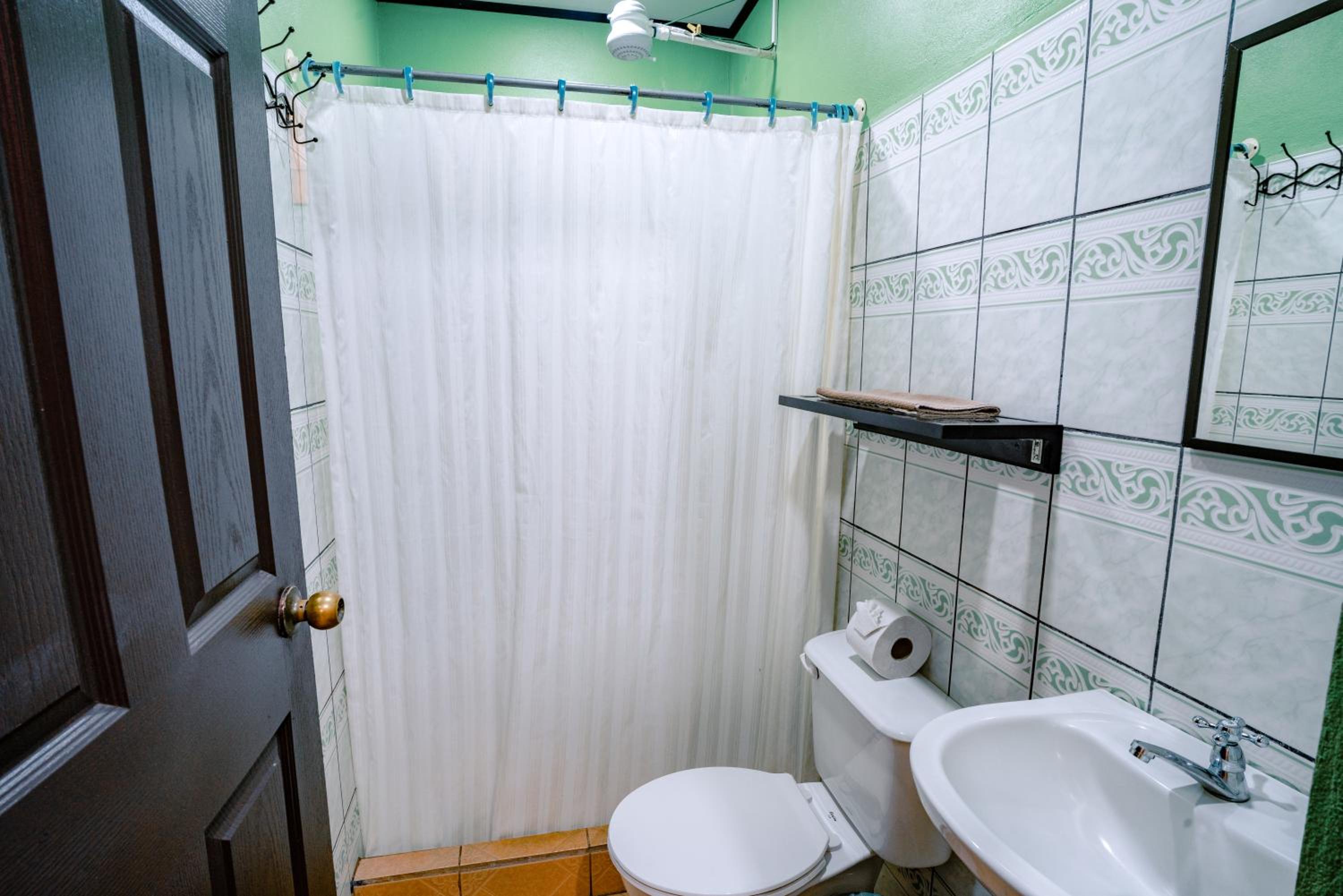 Single Room photo 3