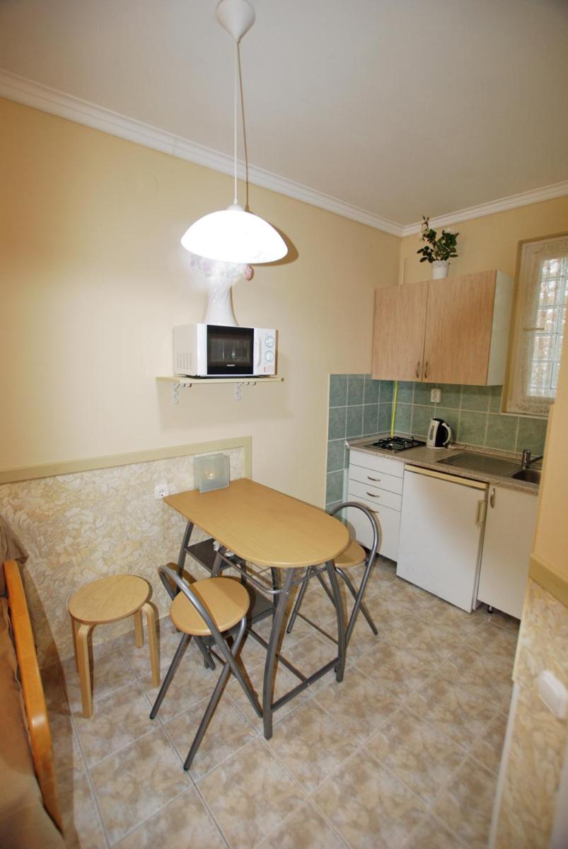 Apartment - Ground Floor photo 3